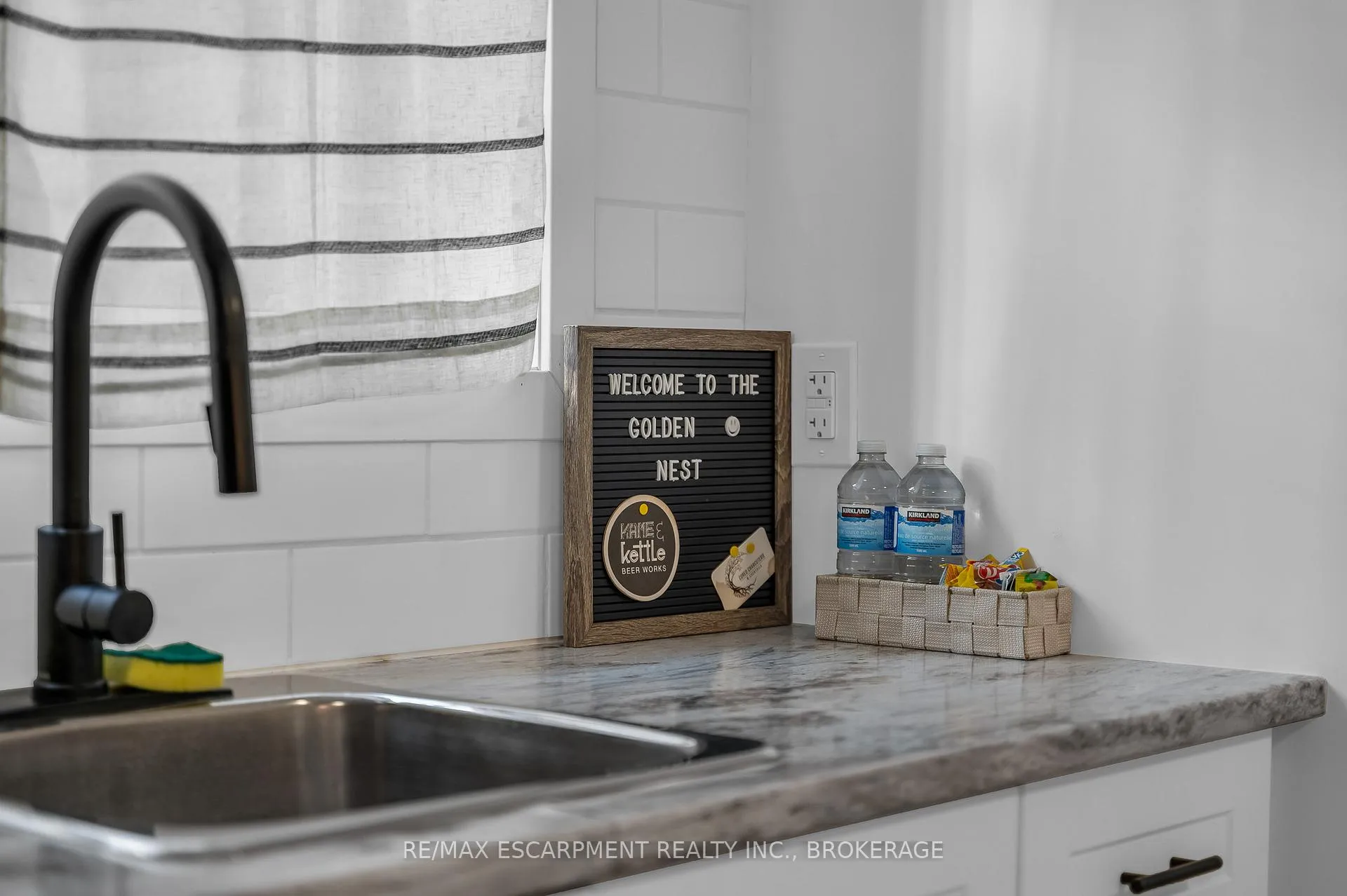 Photo 17 of Unit 2, 16 Golden Boulevard E, Welland, Lincoln/Crowland — HOMEH