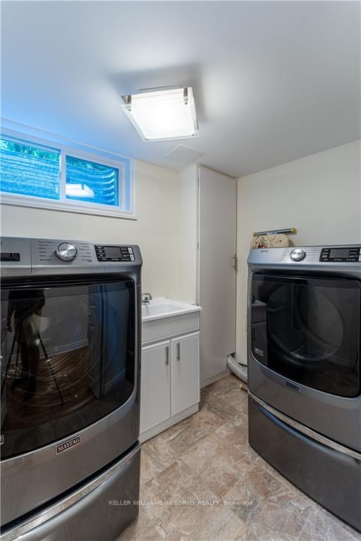Photo 17 of 49 Elmsley Crescent, Ottawa, Arbeatha Park — HOMEH