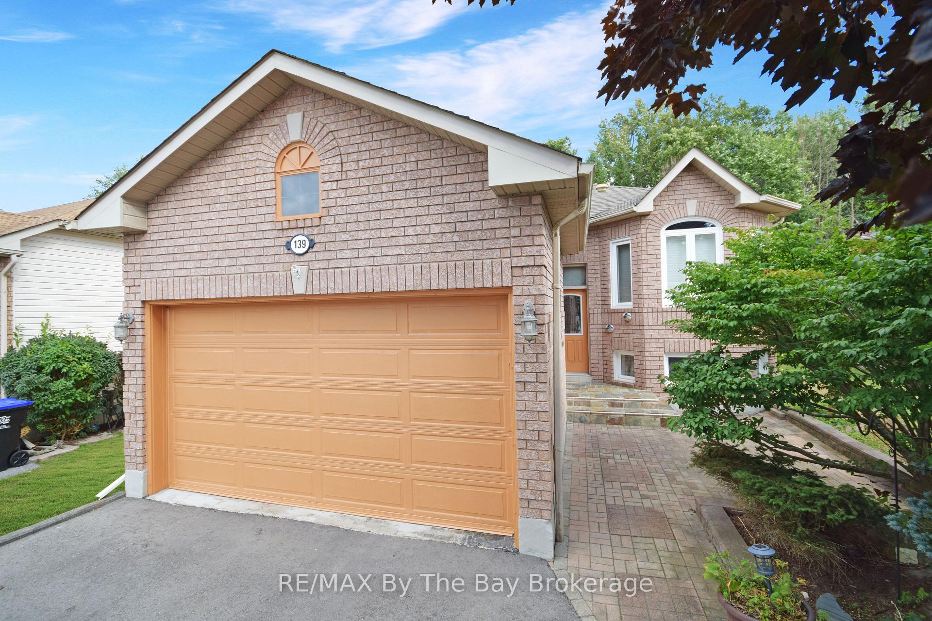 Photo 1 of 139 Dyer Drive, Wasaga Beach — HOMEH