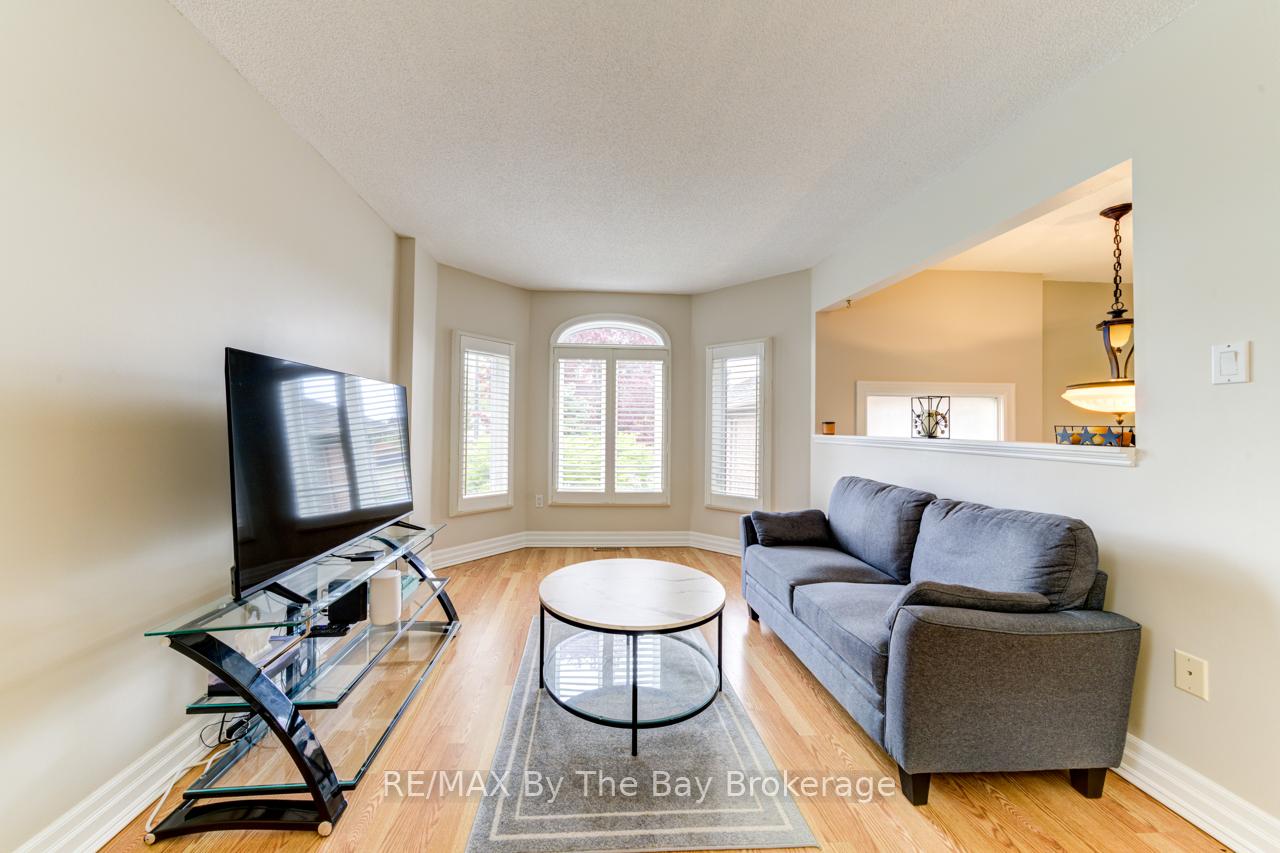 Photo 5 of 139 Dyer Drive, Wasaga Beach — HOMEH