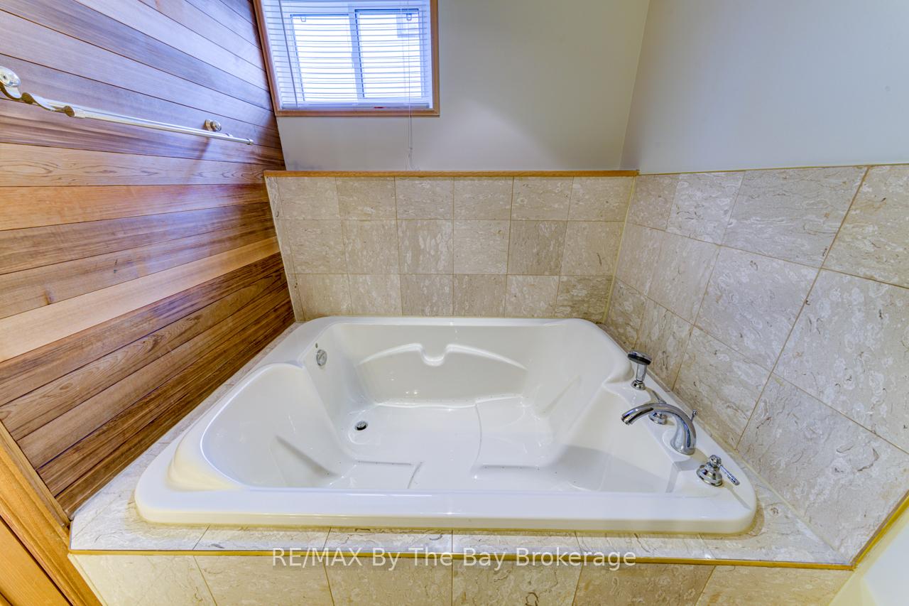 Photo 39 of 139 Dyer Drive, Wasaga Beach — HOMEH