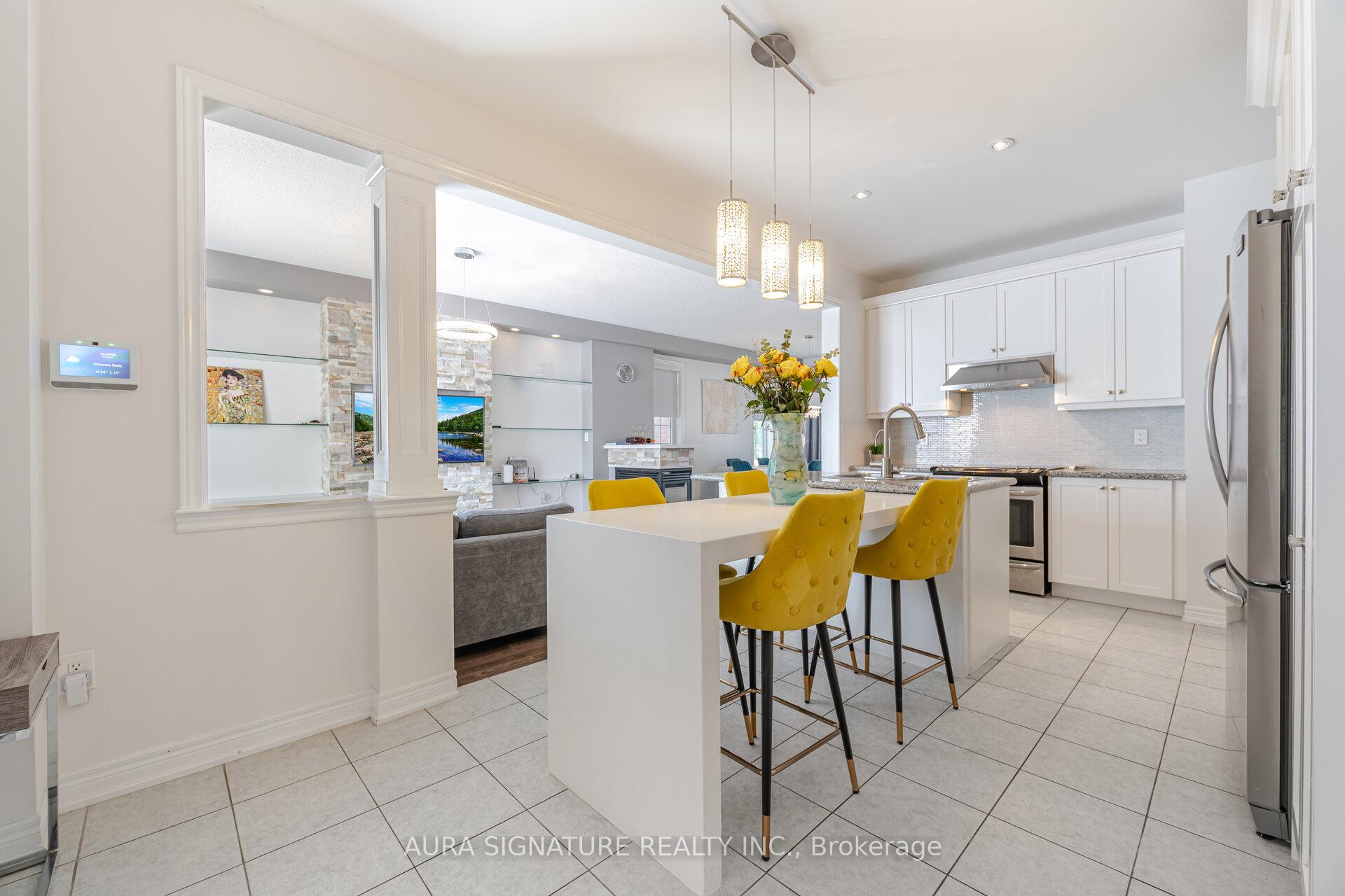 Photo 19 of 205 East's Corners Boulevard, Vaughan, Kleinburg — HOMEH