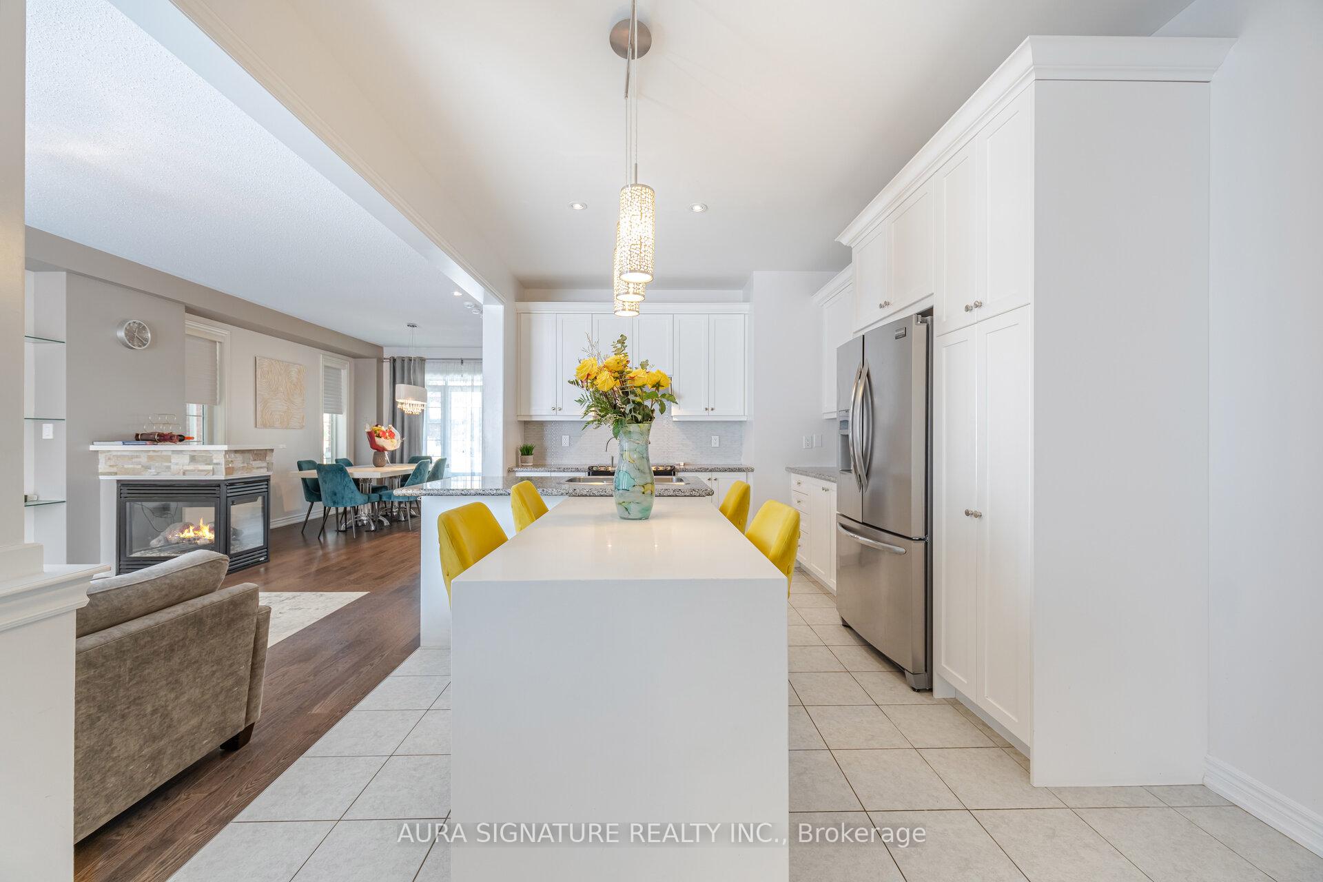 Photo 20 of 205 East's Corners Boulevard, Vaughan, Kleinburg — HOMEH