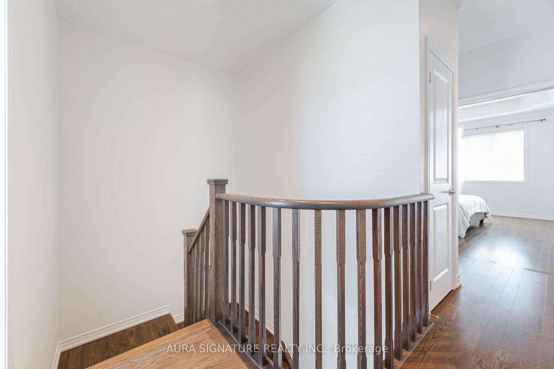 Photo 25 of 205 East's Corners Boulevard, Vaughan, Kleinburg — HOMEH