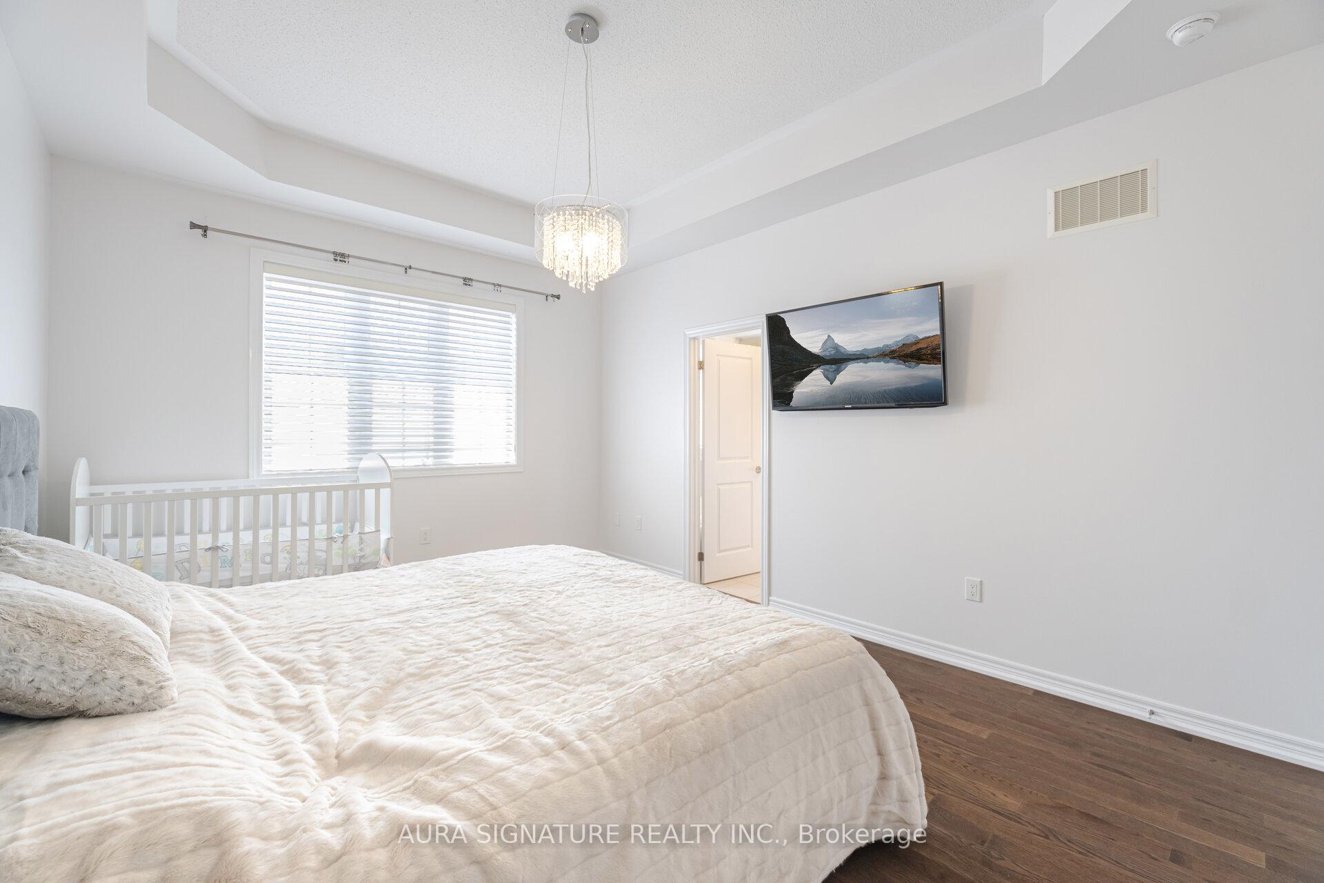 Photo 29 of 205 East's Corners Boulevard, Vaughan, Kleinburg — HOMEH