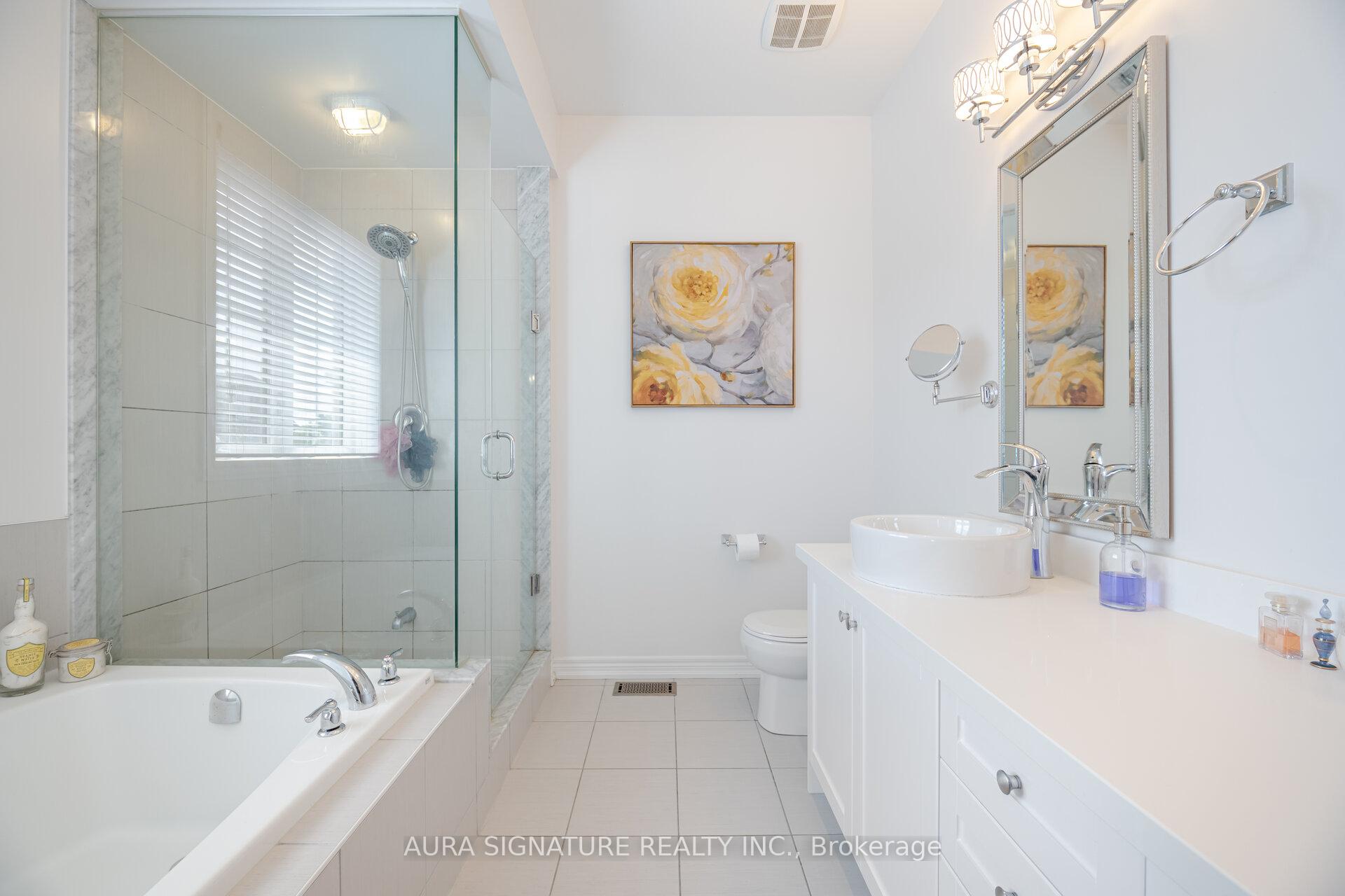 Photo 30 of 205 East's Corners Boulevard, Vaughan, Kleinburg — HOMEH