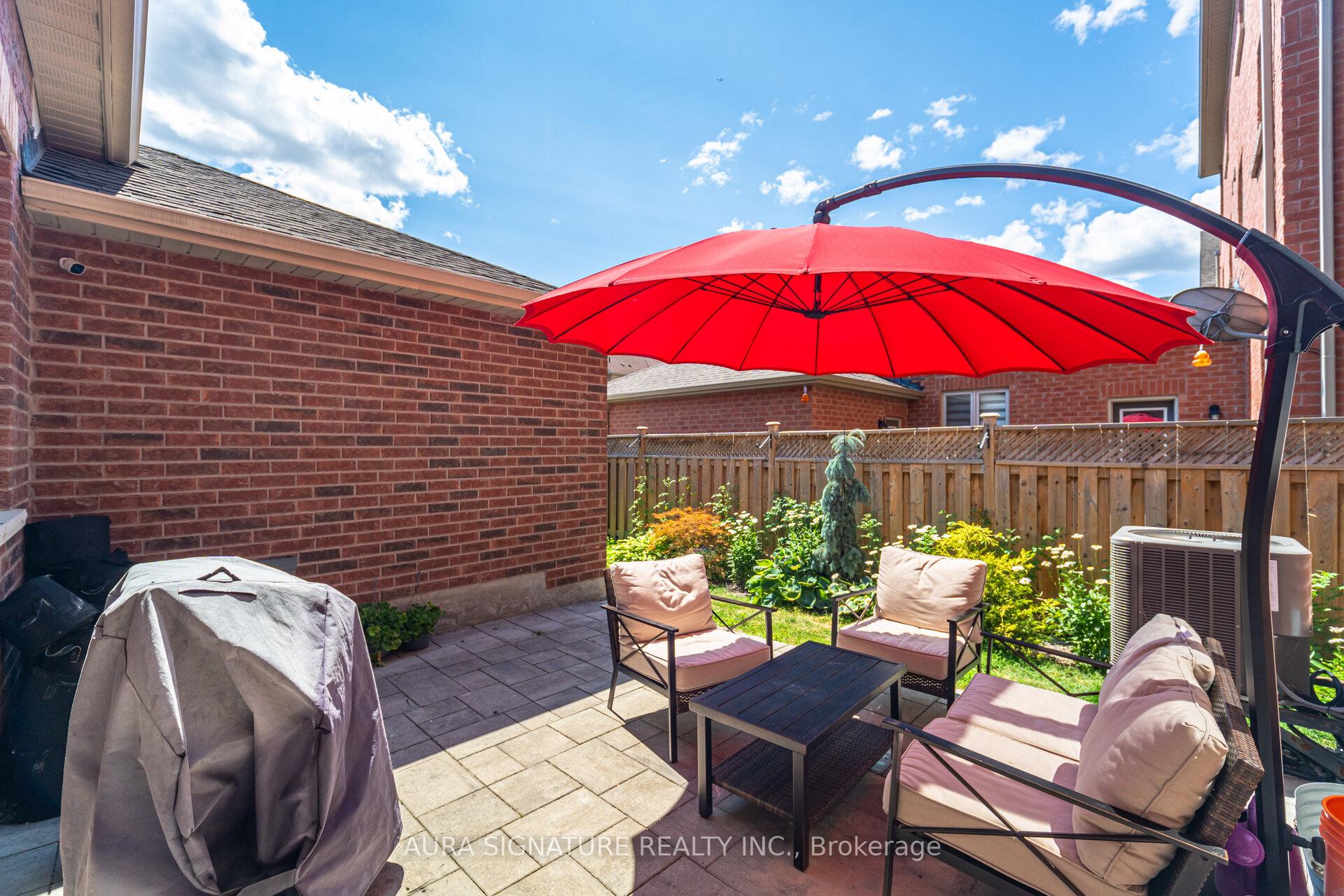 Photo 43 of 205 East's Corners Boulevard, Vaughan, Kleinburg — HOMEH
