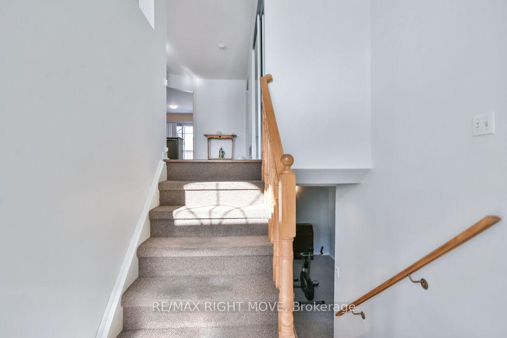 Photo 5 of 203 Dyer Drive, Wasaga Beach — HOMEH