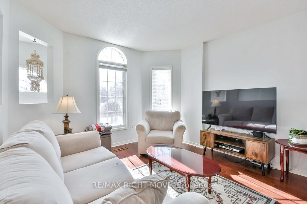 Photo 7 of 203 Dyer Drive, Wasaga Beach — HOMEH