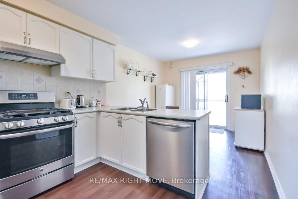 Photo 13 of 203 Dyer Drive, Wasaga Beach — HOMEH