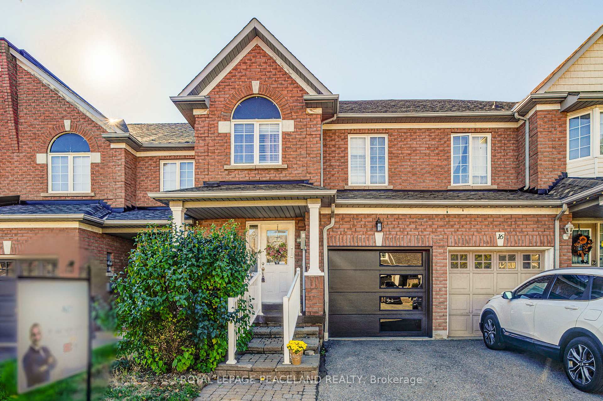 Photo 1 of 14 Oglevie Drive, Whitby, Pringle Creek — HOMEH