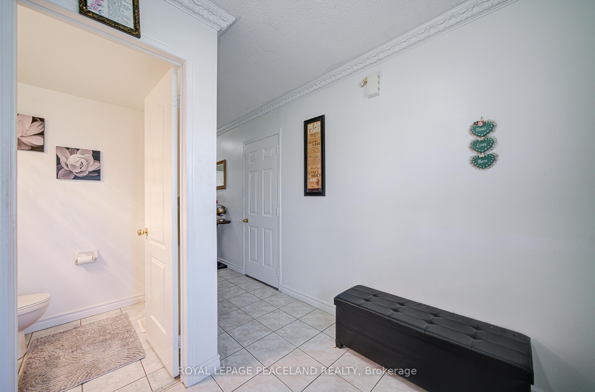 Photo 6 of 14 Oglevie Drive, Whitby, Pringle Creek — HOMEH