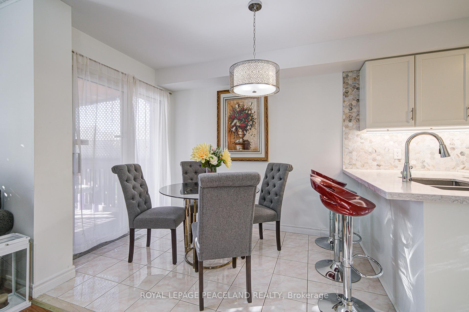 Photo 15 of 14 Oglevie Drive, Whitby, Pringle Creek — HOMEH