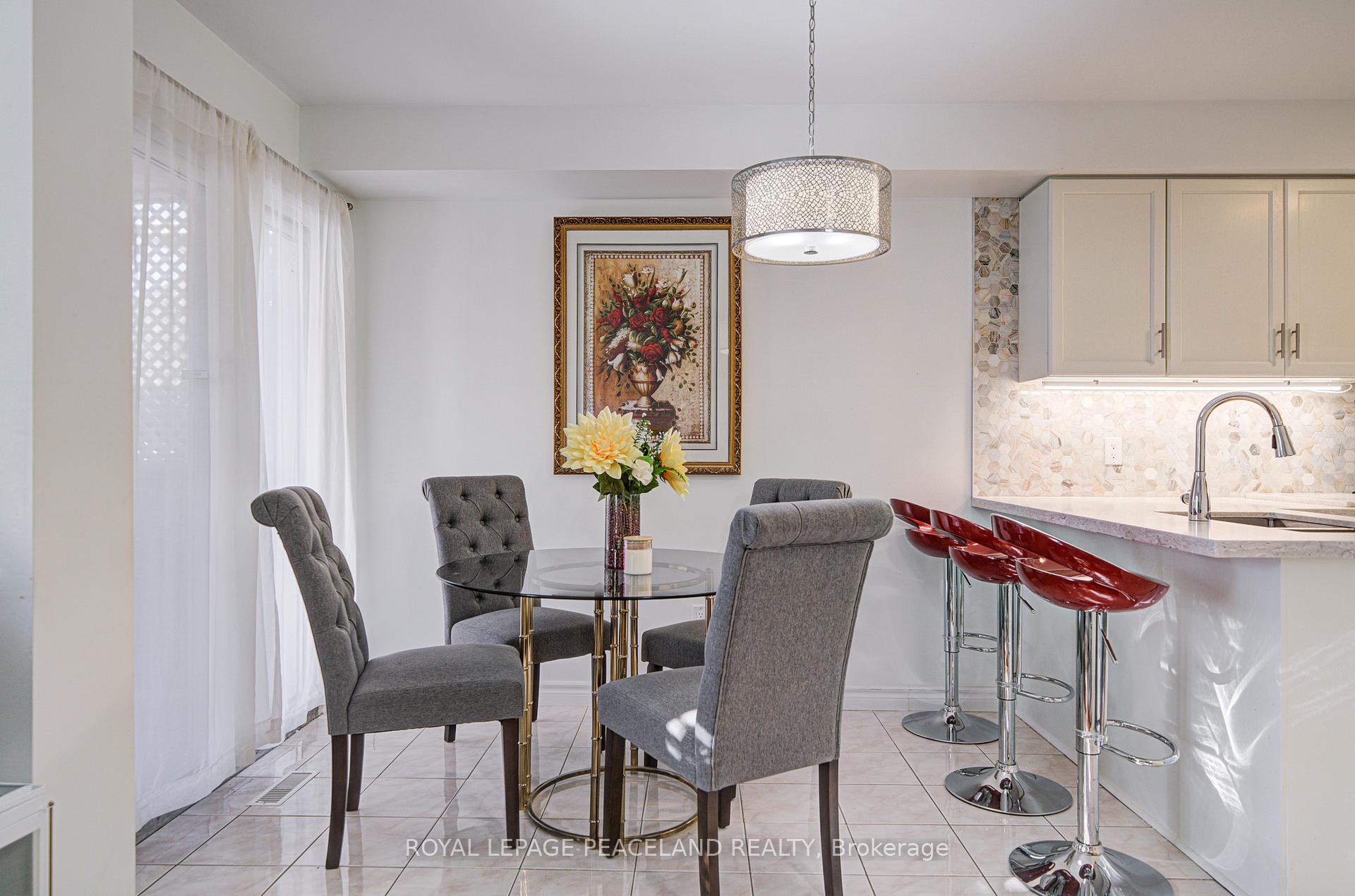 Photo 18 of 14 Oglevie Drive, Whitby, Pringle Creek — HOMEH