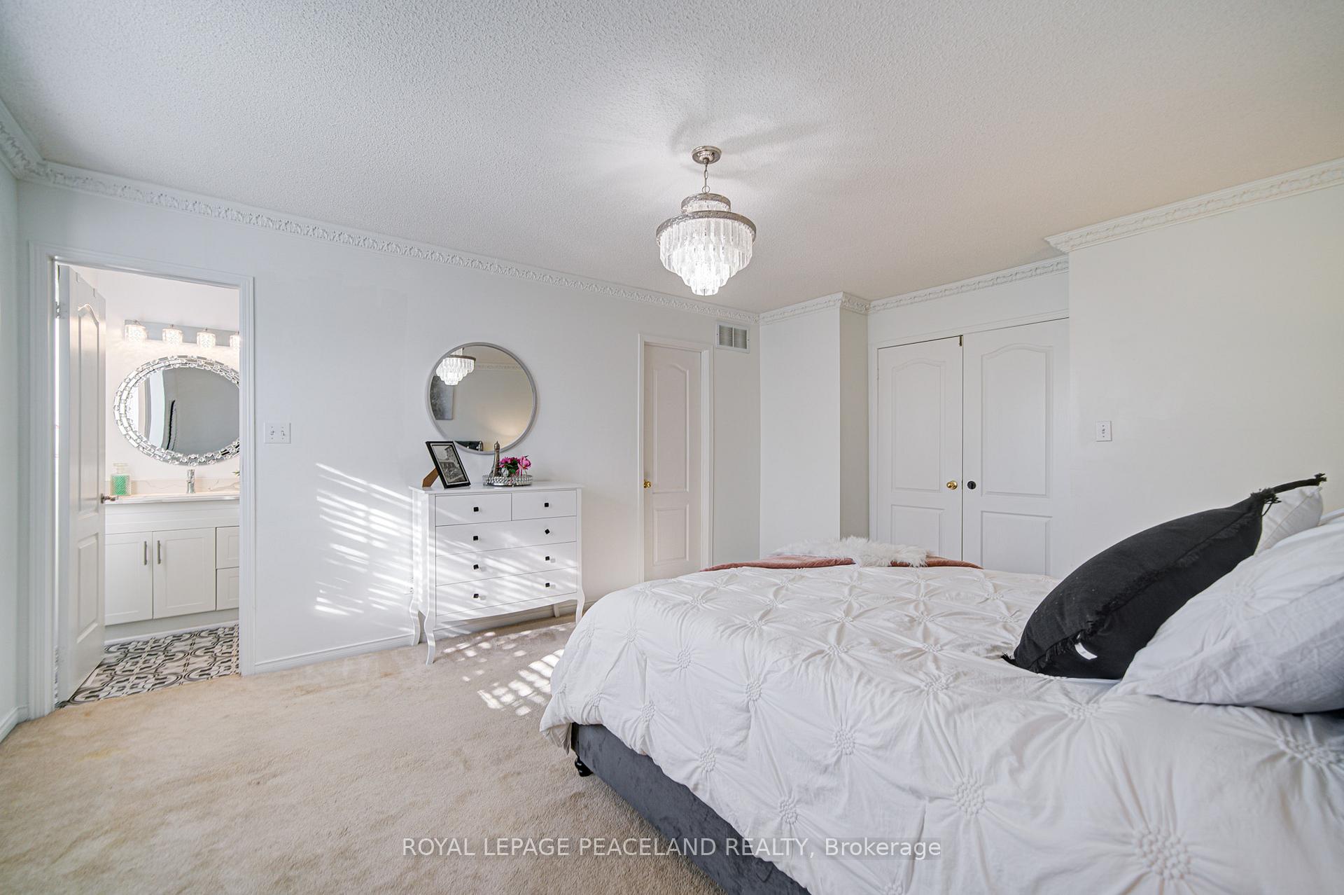 Photo 36 of 14 Oglevie Drive, Whitby, Pringle Creek — HOMEH