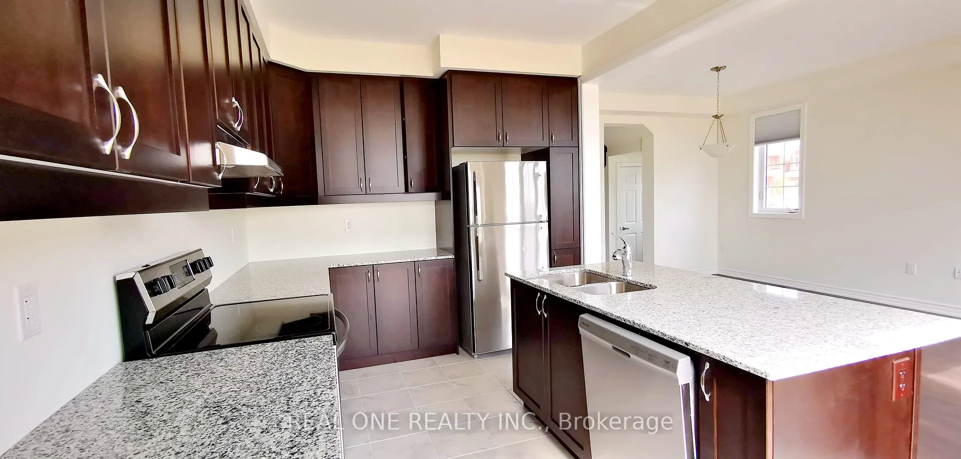 Photo 4 of 23 Broden Crescent, Whitby, Rural Whitby — HOMEH
