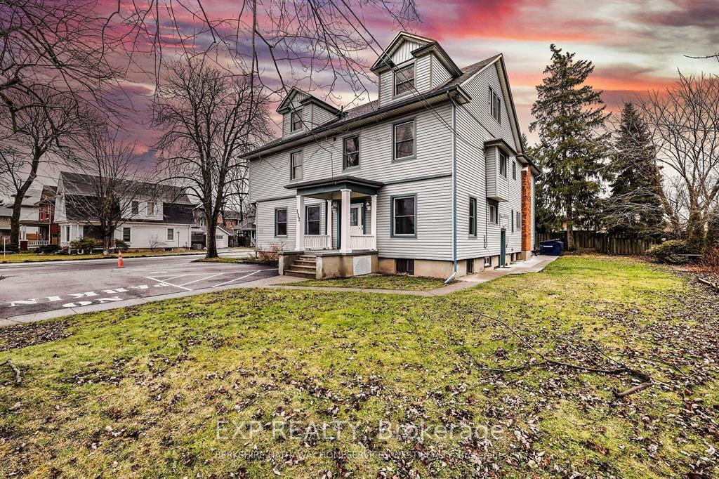 Front of Unit 1, 122 Hellems Avenue