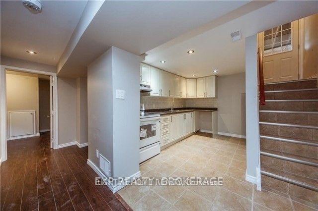 Photo 6 of 709 Gilbert Street W, Whitby, Downtown Whitby — HOMEH
