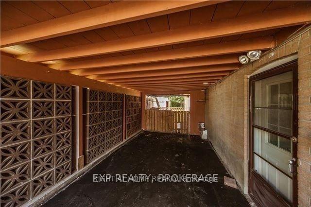Photo 11 of 709 Gilbert Street W, Whitby, Downtown Whitby — HOMEH