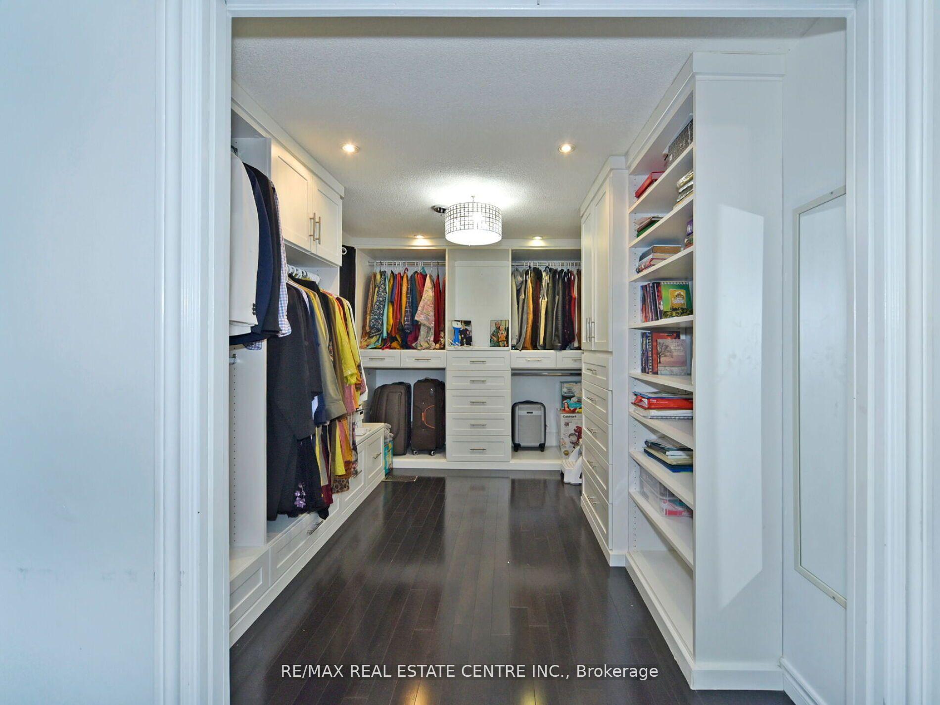 Photo 15 of 41 Fieldview Crescent, Whitby, Blue Grass Meadows — HOMEH