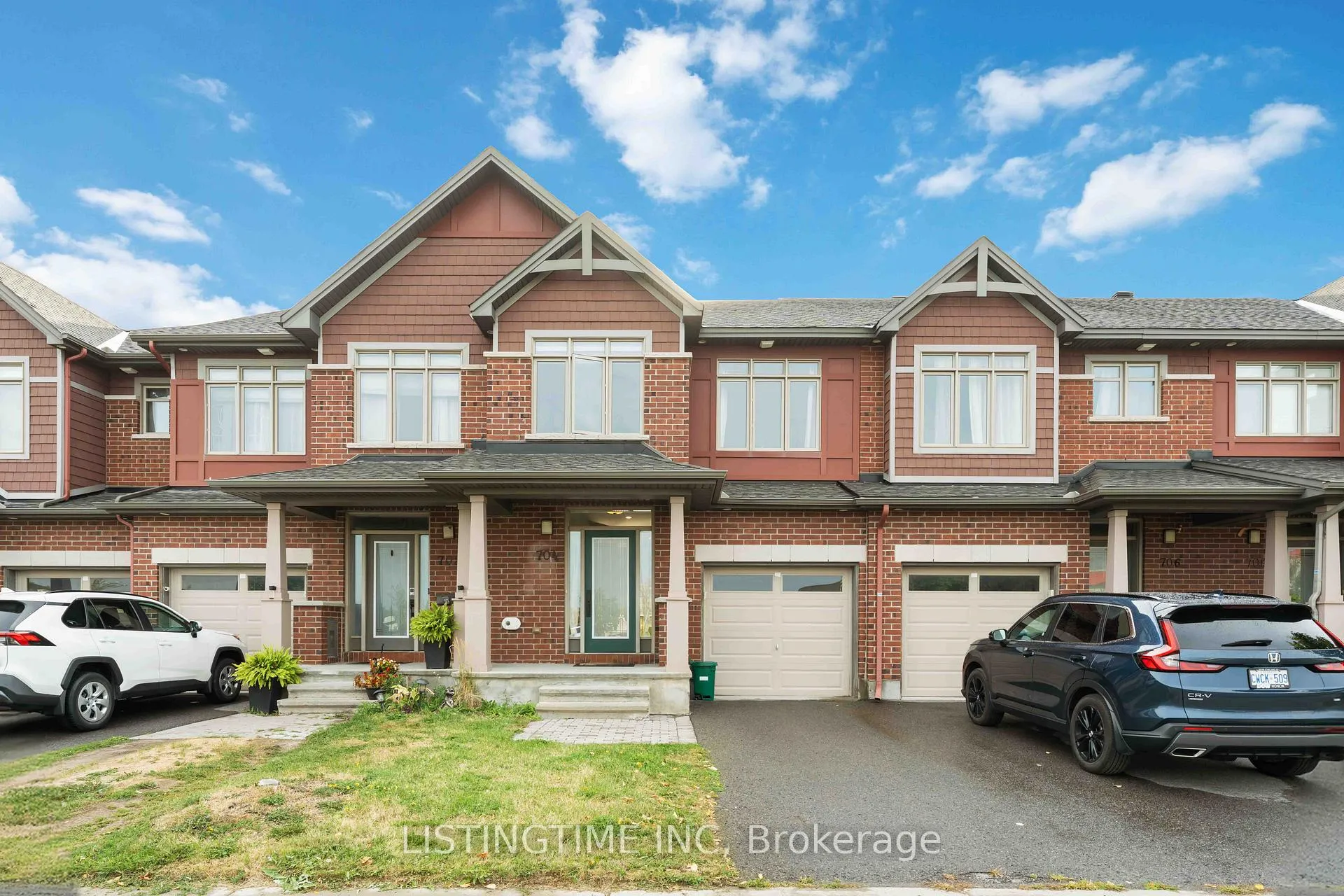Front of 704 Brian Good Avenue