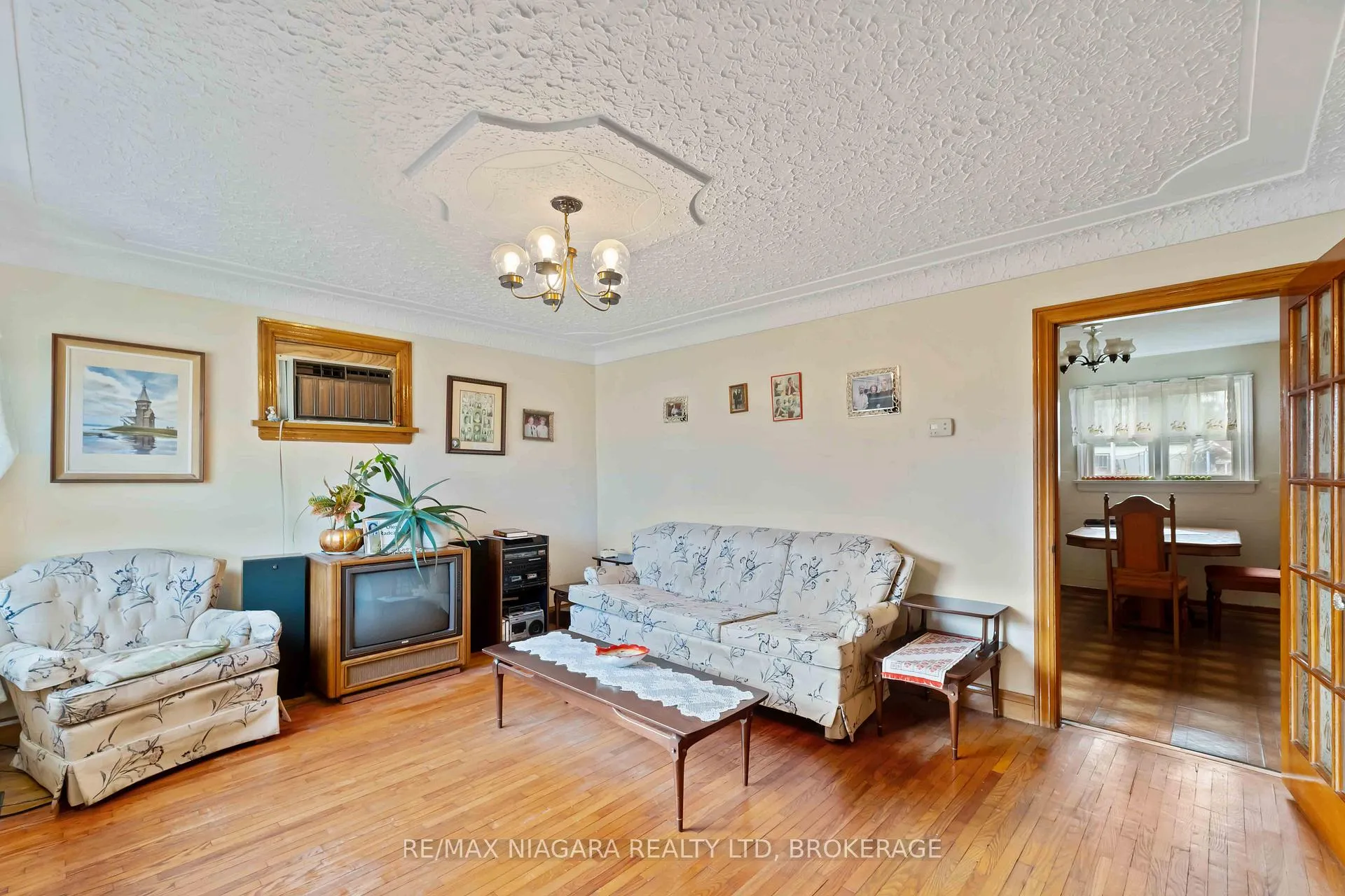 Photo 7 of 506 Harriet Street, Welland, Lincoln/Crowland — HOMEH