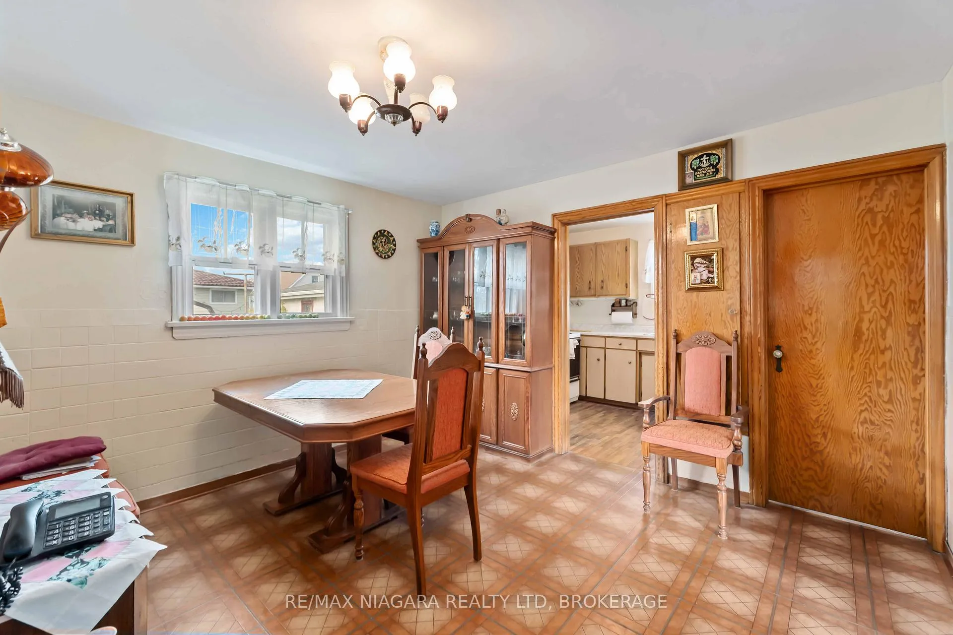 Photo 11 of 506 Harriet Street, Welland, Lincoln/Crowland — HOMEH