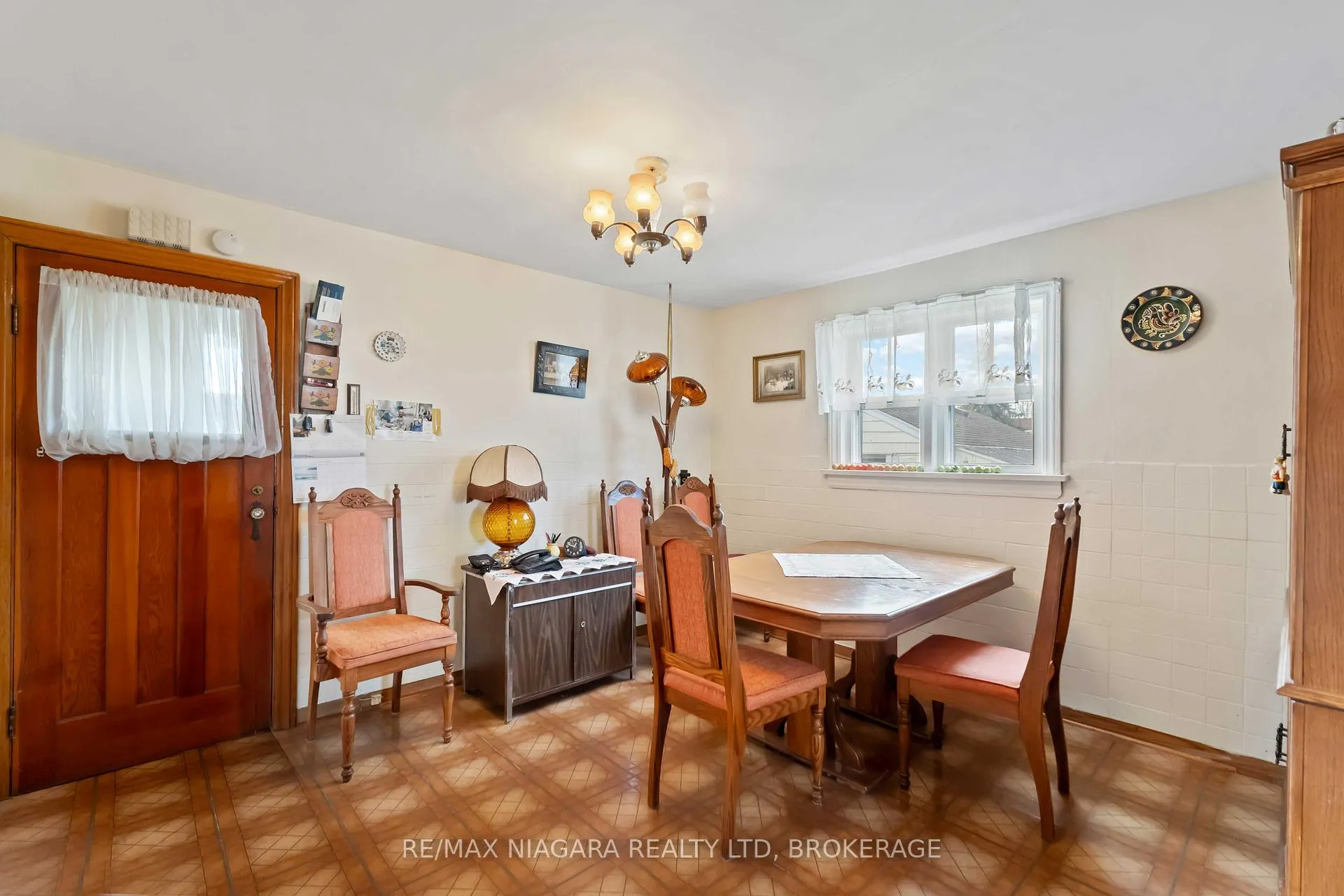 Photo 13 of 506 Harriet Street, Welland, Lincoln/Crowland — HOMEH
