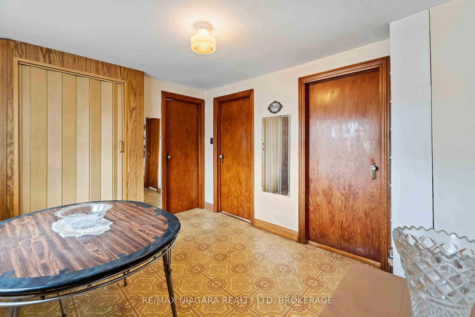 Photo 21 of 506 Harriet Street, Welland, Lincoln/Crowland — HOMEH