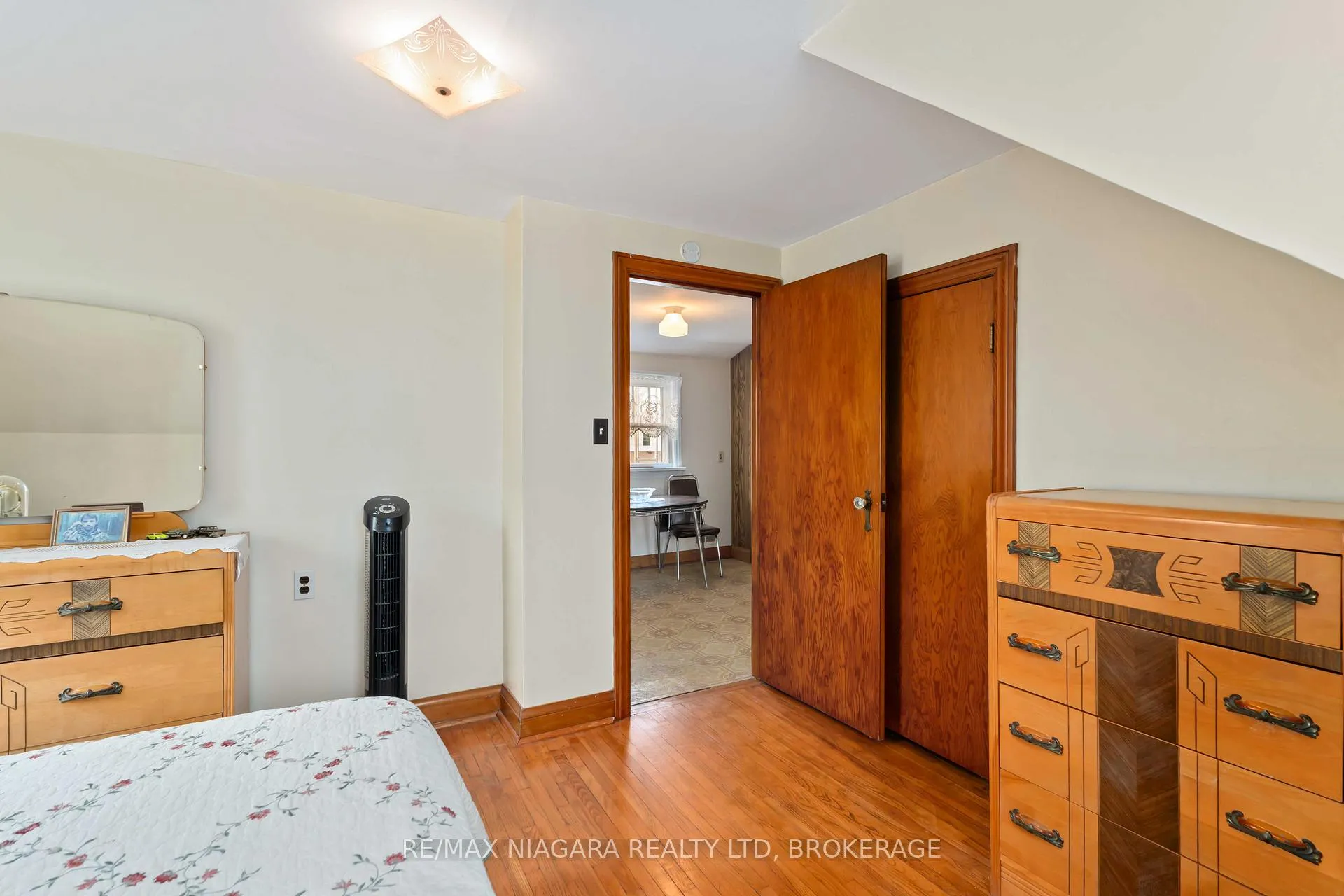 Photo 23 of 506 Harriet Street, Welland, Lincoln/Crowland — HOMEH