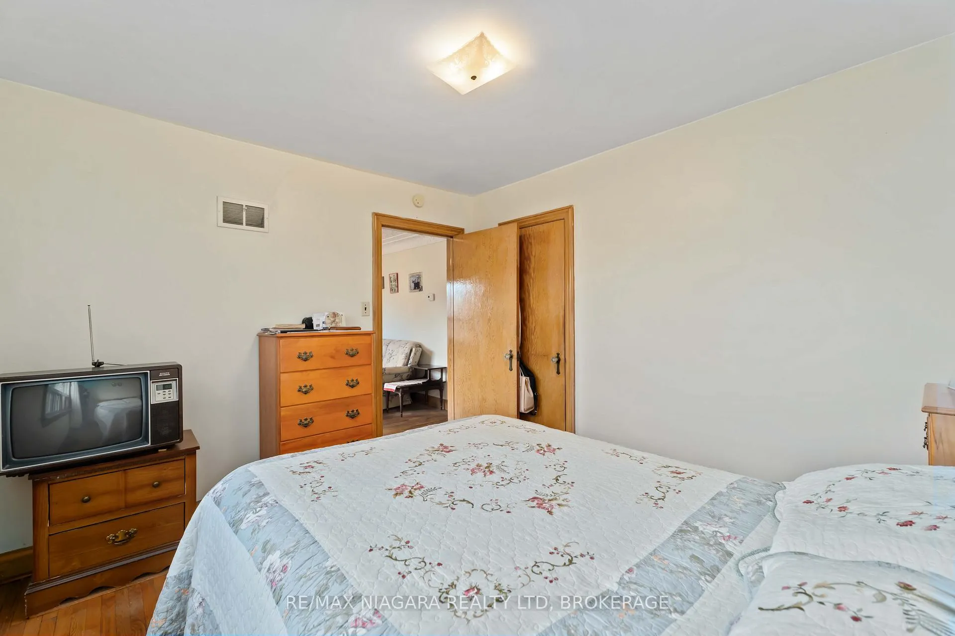 Photo 31 of 506 Harriet Street, Welland, Lincoln/Crowland — HOMEH