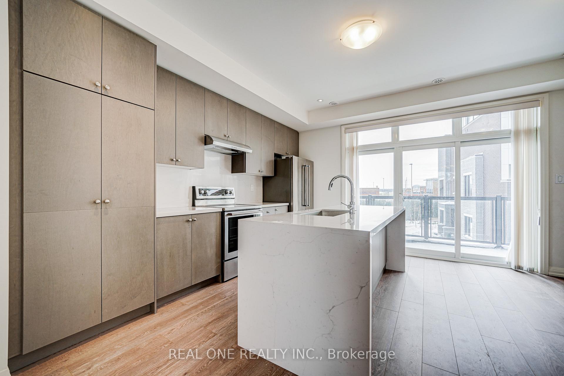 Photo 12 of 35 George Kirby Street, Vaughan, Patterson — HOMEH