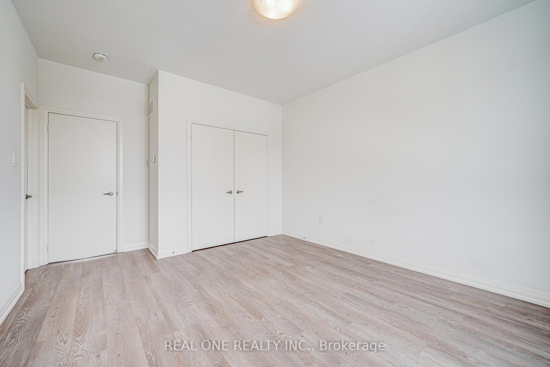 Photo 16 of 35 George Kirby Street, Vaughan, Patterson — HOMEH