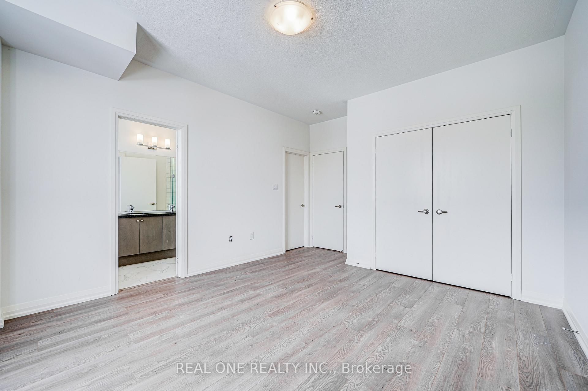 Photo 17 of 35 George Kirby Street, Vaughan, Patterson — HOMEH