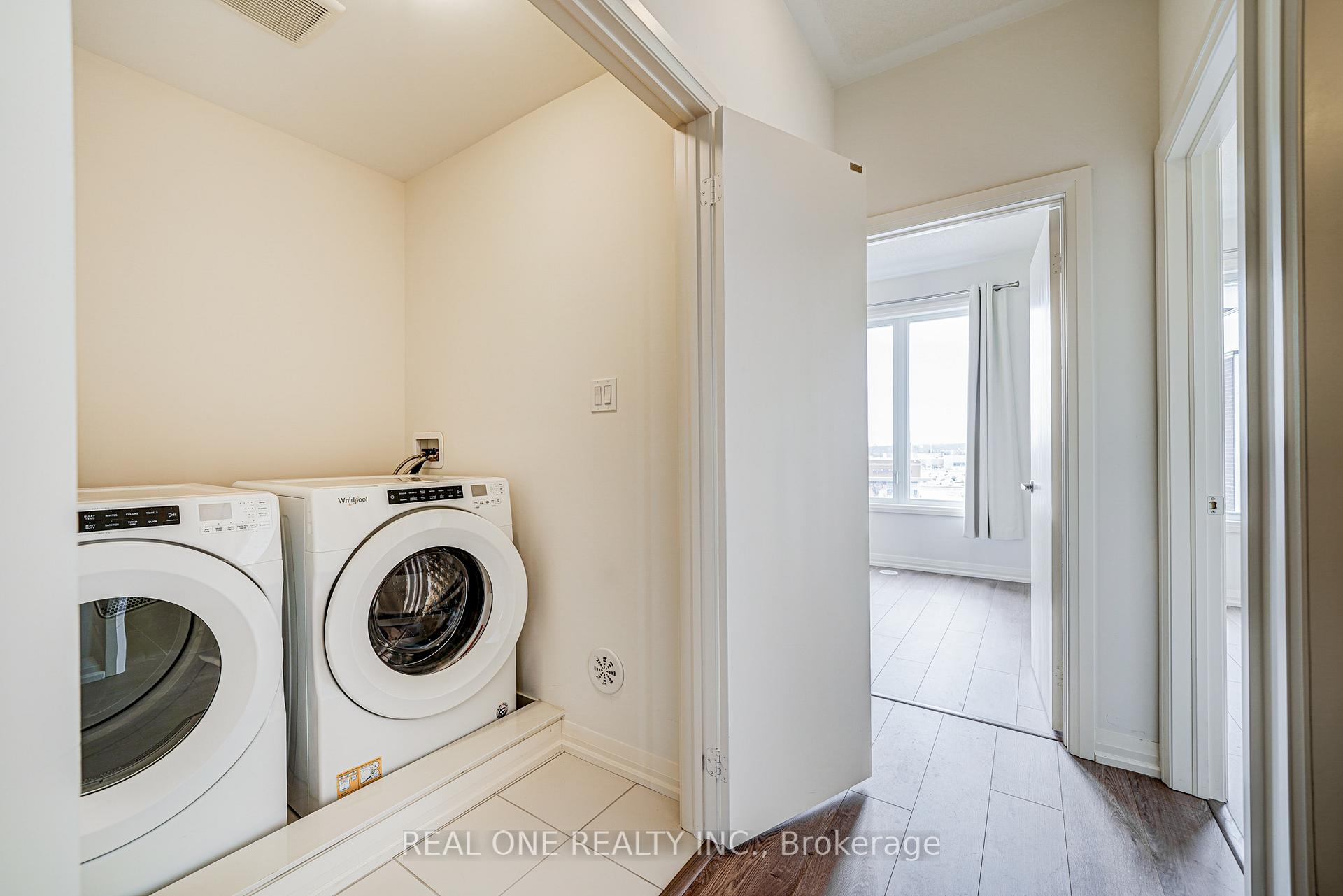 Photo 20 of 35 George Kirby Street, Vaughan, Patterson — HOMEH