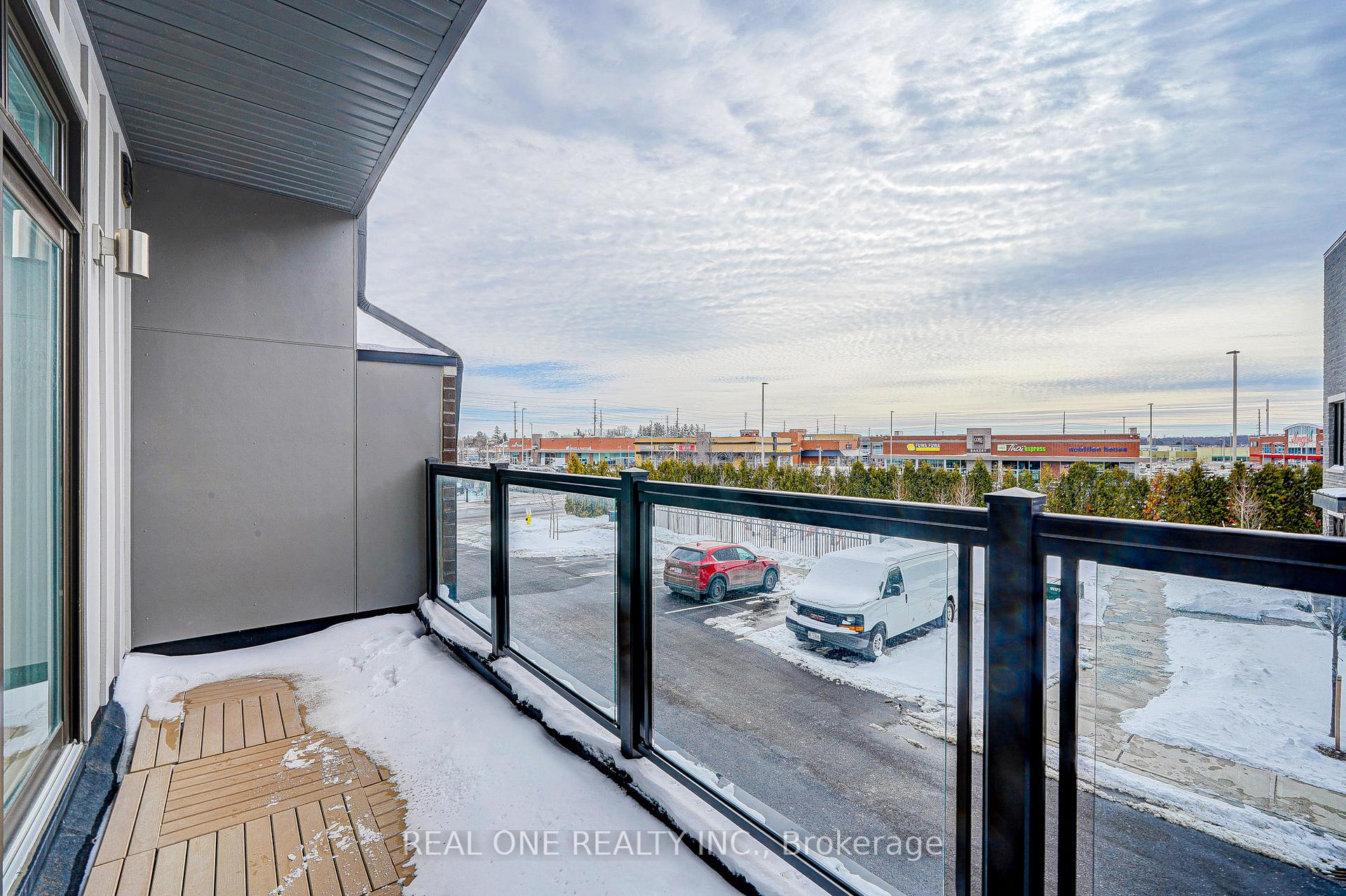 Photo 28 of 35 George Kirby Street, Vaughan, Patterson — HOMEH