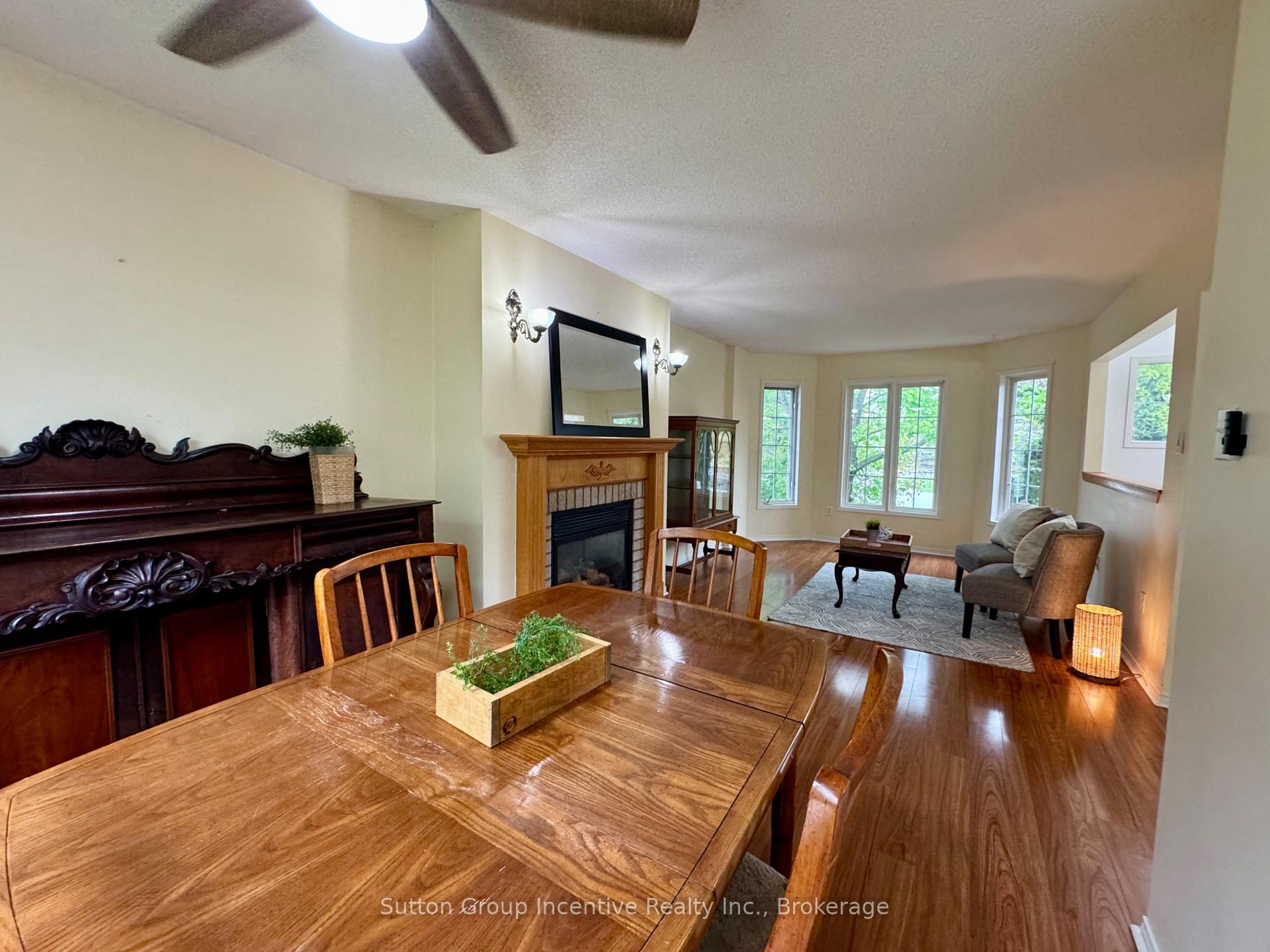 Photo 8 of 4 Bush Crescent, Wasaga Beach — HOMEH