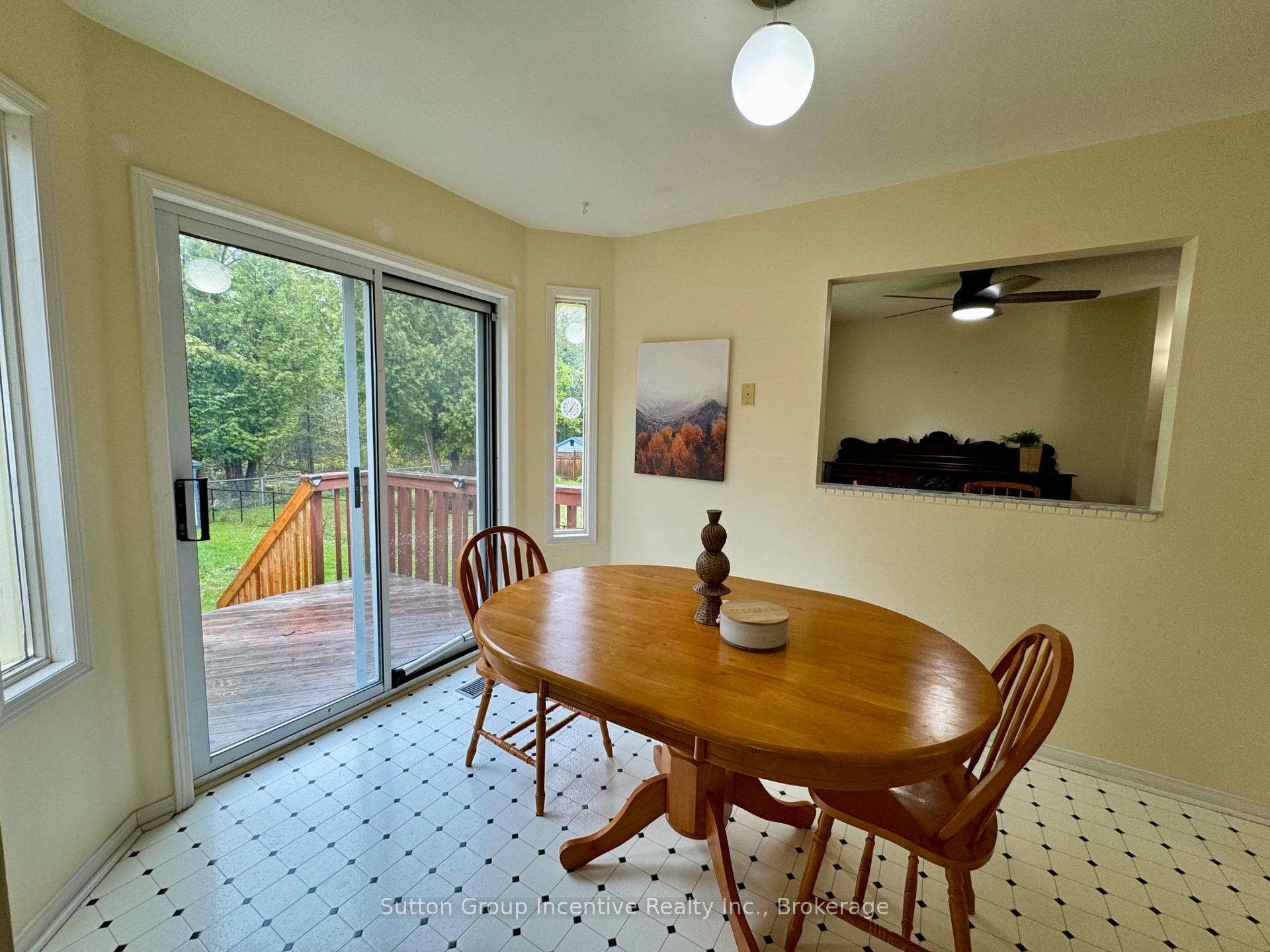 Photo 10 of 4 Bush Crescent, Wasaga Beach — HOMEH
