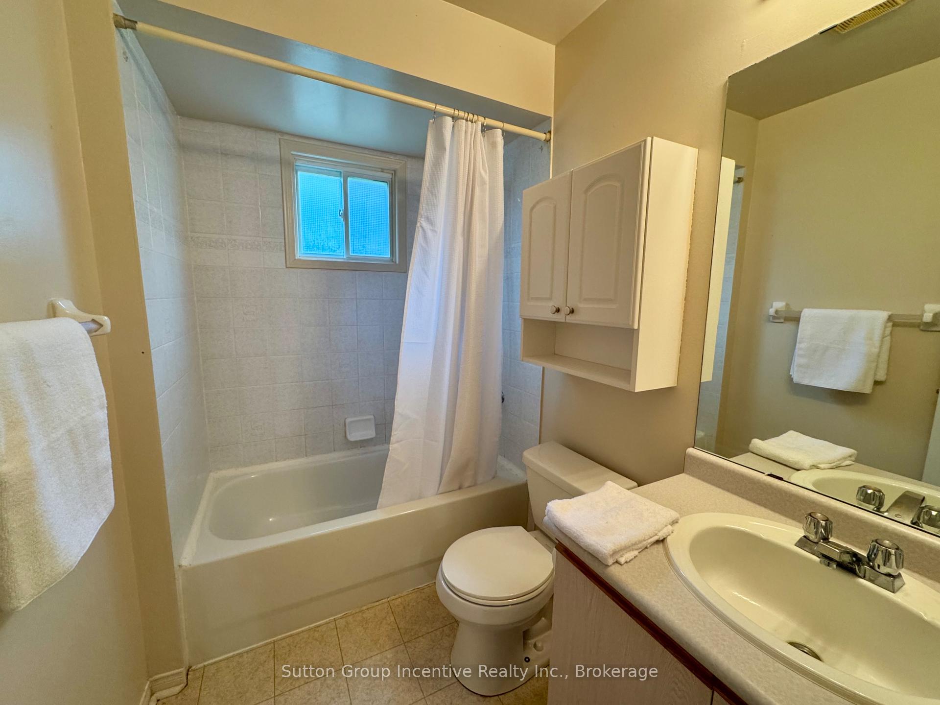 Photo 15 of 4 Bush Crescent, Wasaga Beach — HOMEH