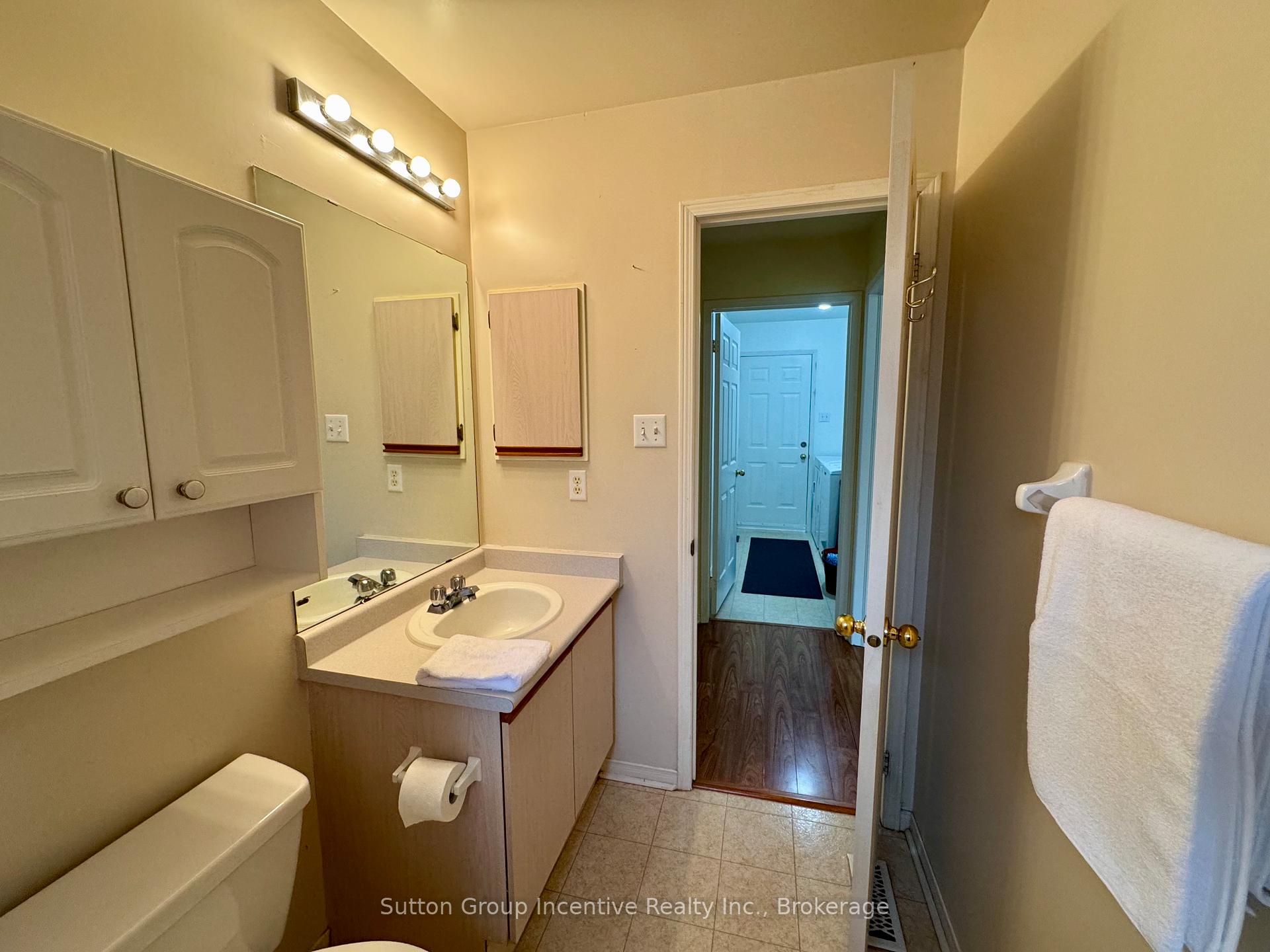 Photo 16 of 4 Bush Crescent, Wasaga Beach — HOMEH