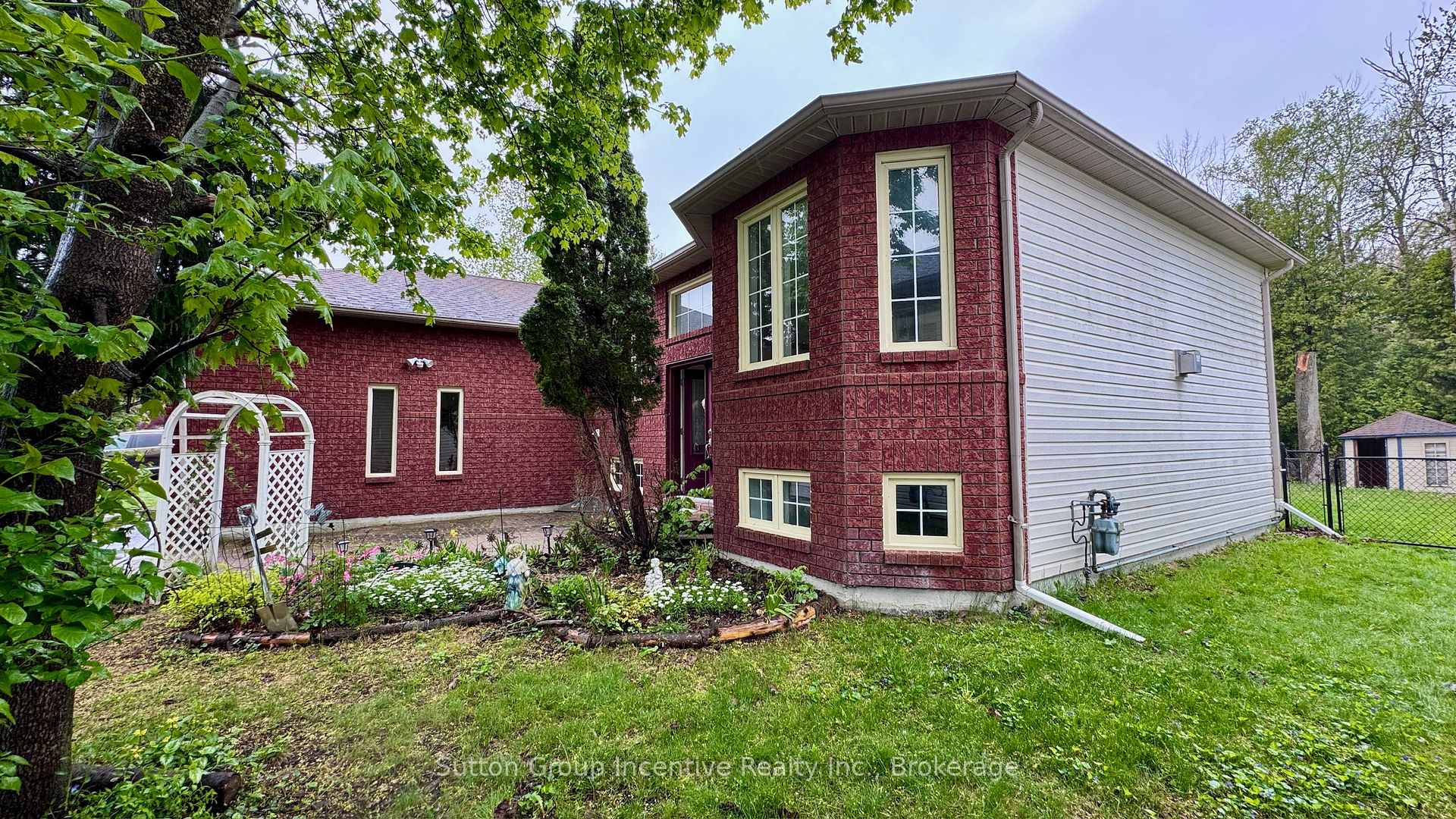 Photo 29 of 4 Bush Crescent, Wasaga Beach — HOMEH