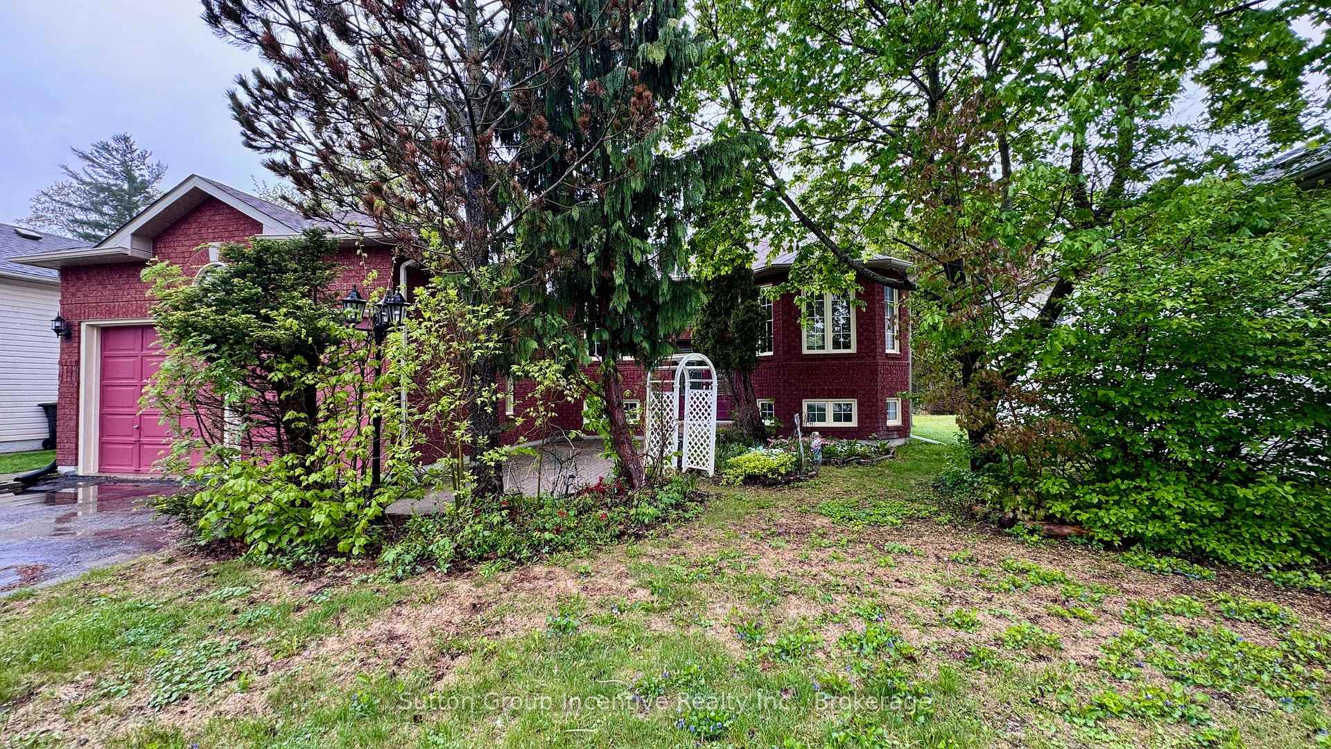 Photo 30 of 4 Bush Crescent, Wasaga Beach — HOMEH