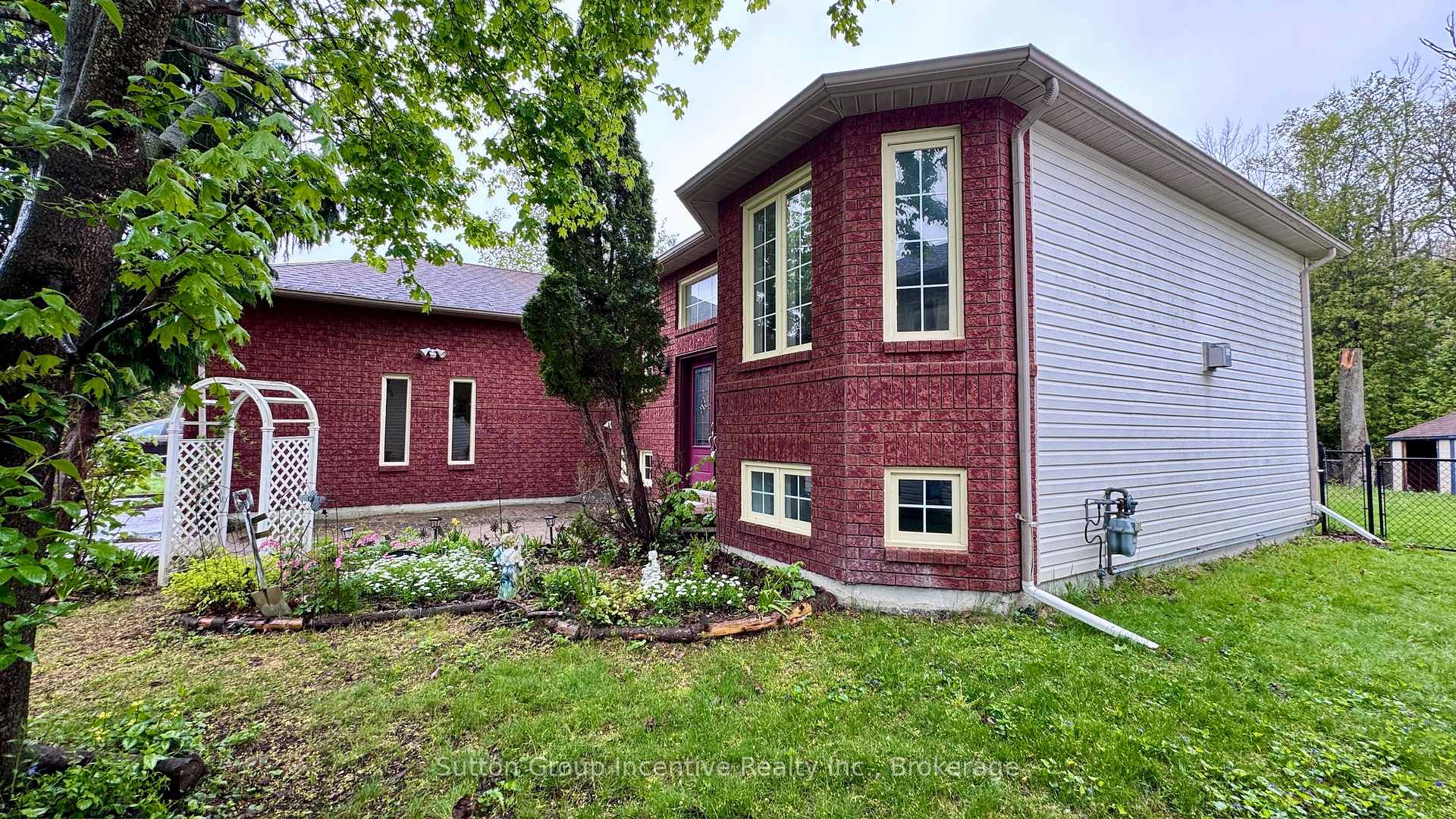 Photo 35 of 4 Bush Crescent, Wasaga Beach — HOMEH