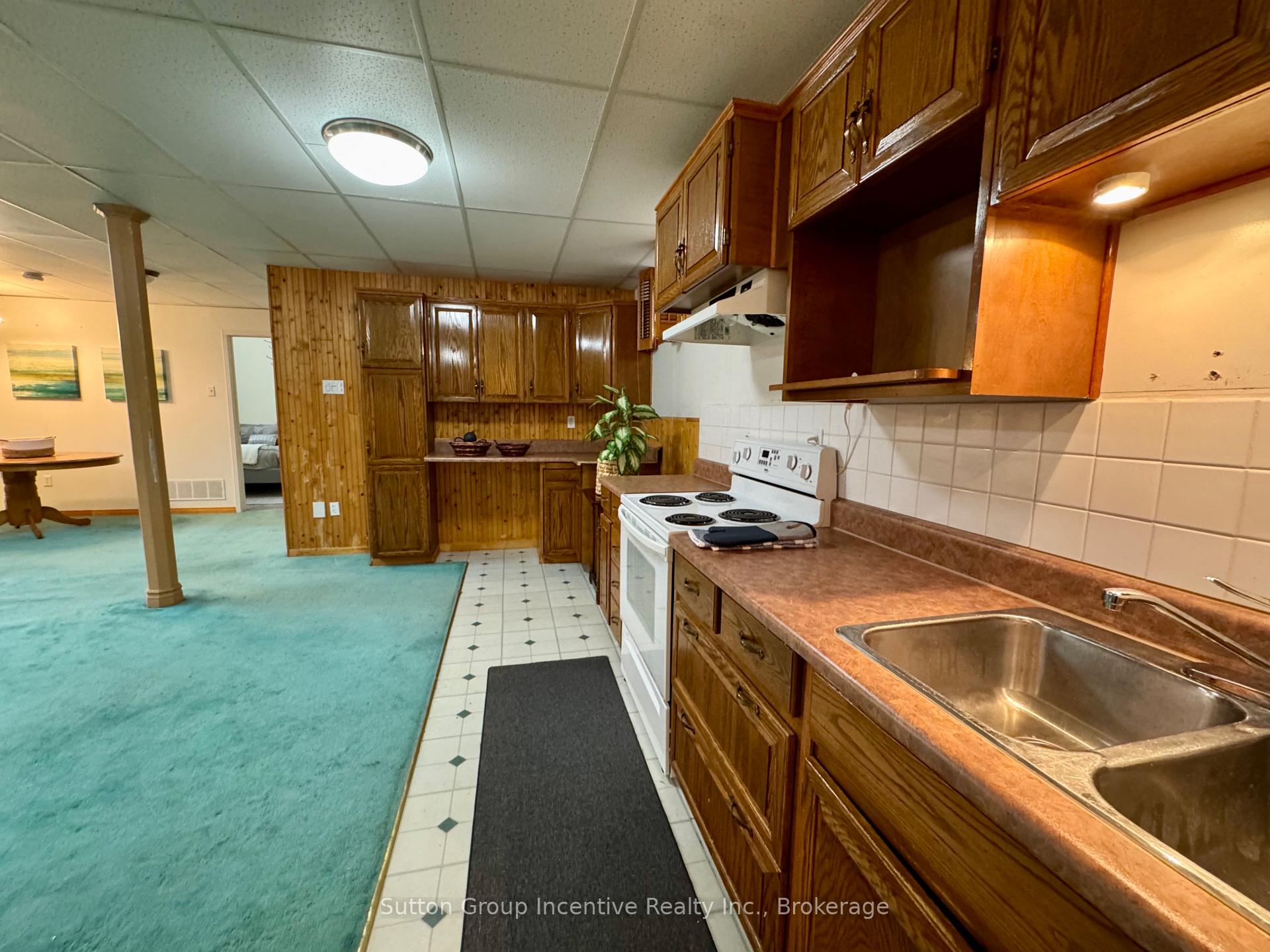 Photo 38 of 4 Bush Crescent, Wasaga Beach — HOMEH