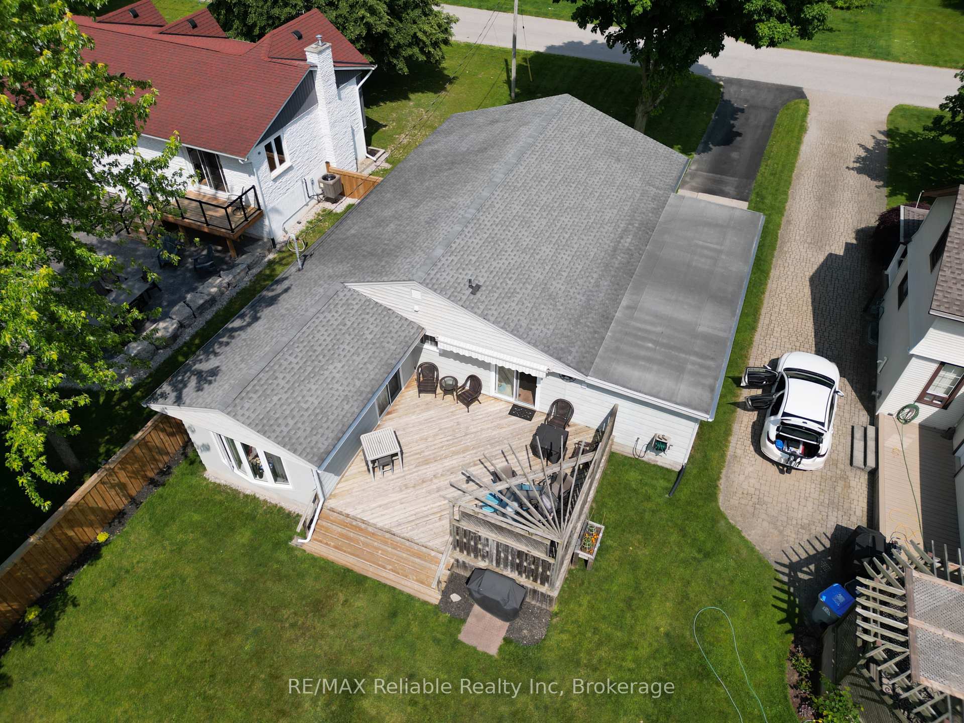 Photo 3 of 17 Louisa Street, Bluewater, Bayfield — HOMEH