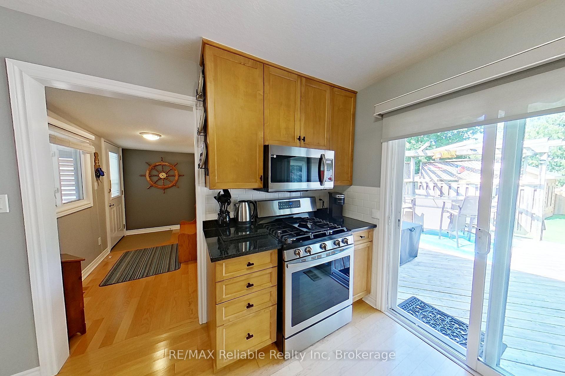 Photo 7 of 17 Louisa Street, Bluewater, Bayfield — HOMEH