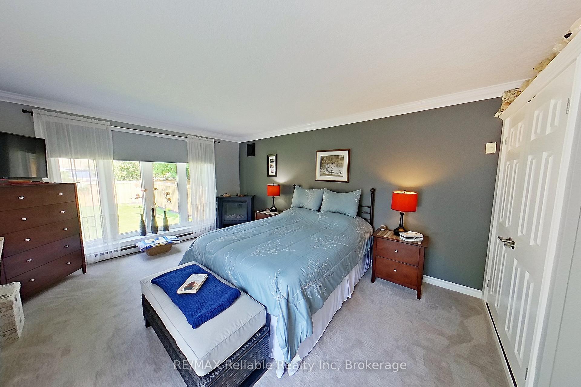 Photo 14 of 17 Louisa Street, Bluewater, Bayfield — HOMEH