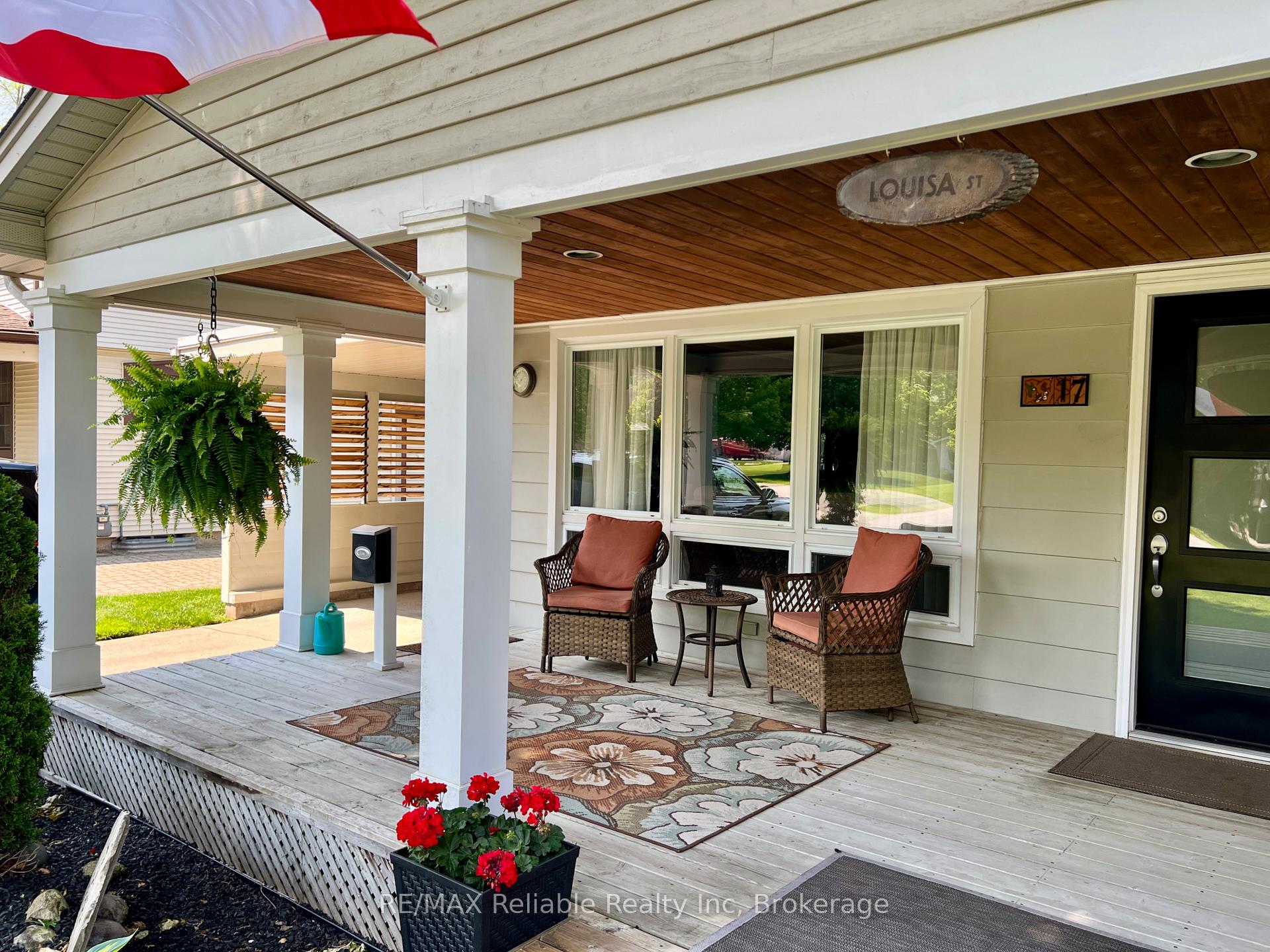 Photo 37 of 17 Louisa Street, Bluewater, Bayfield — HOMEH