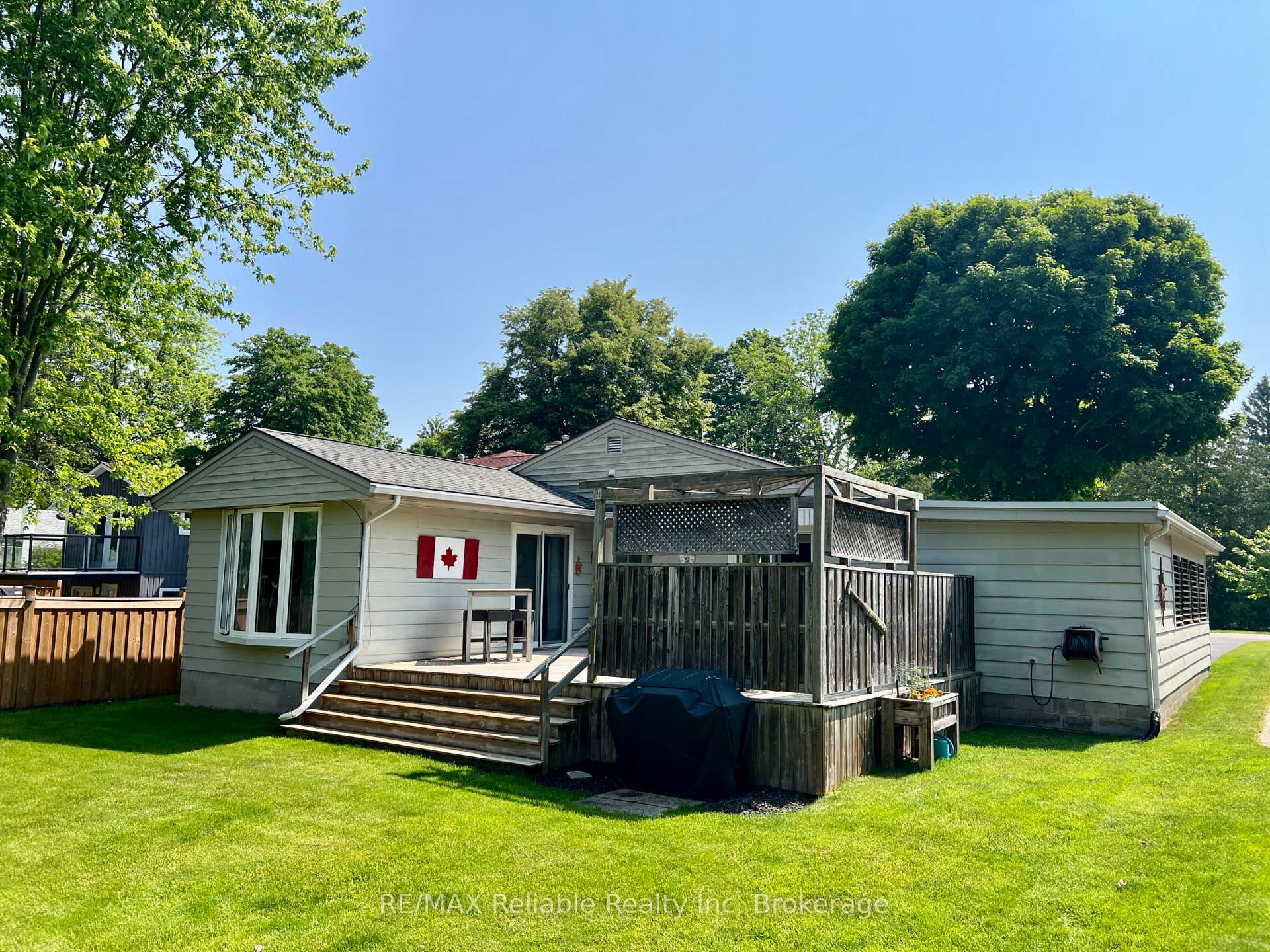 Photo 39 of 17 Louisa Street, Bluewater, Bayfield — HOMEH