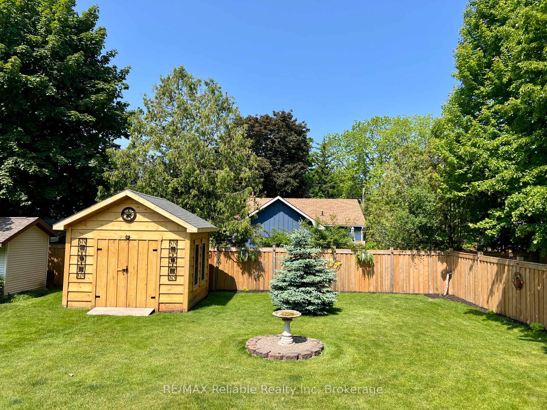 Photo 40 of 17 Louisa Street, Bluewater, Bayfield — HOMEH
